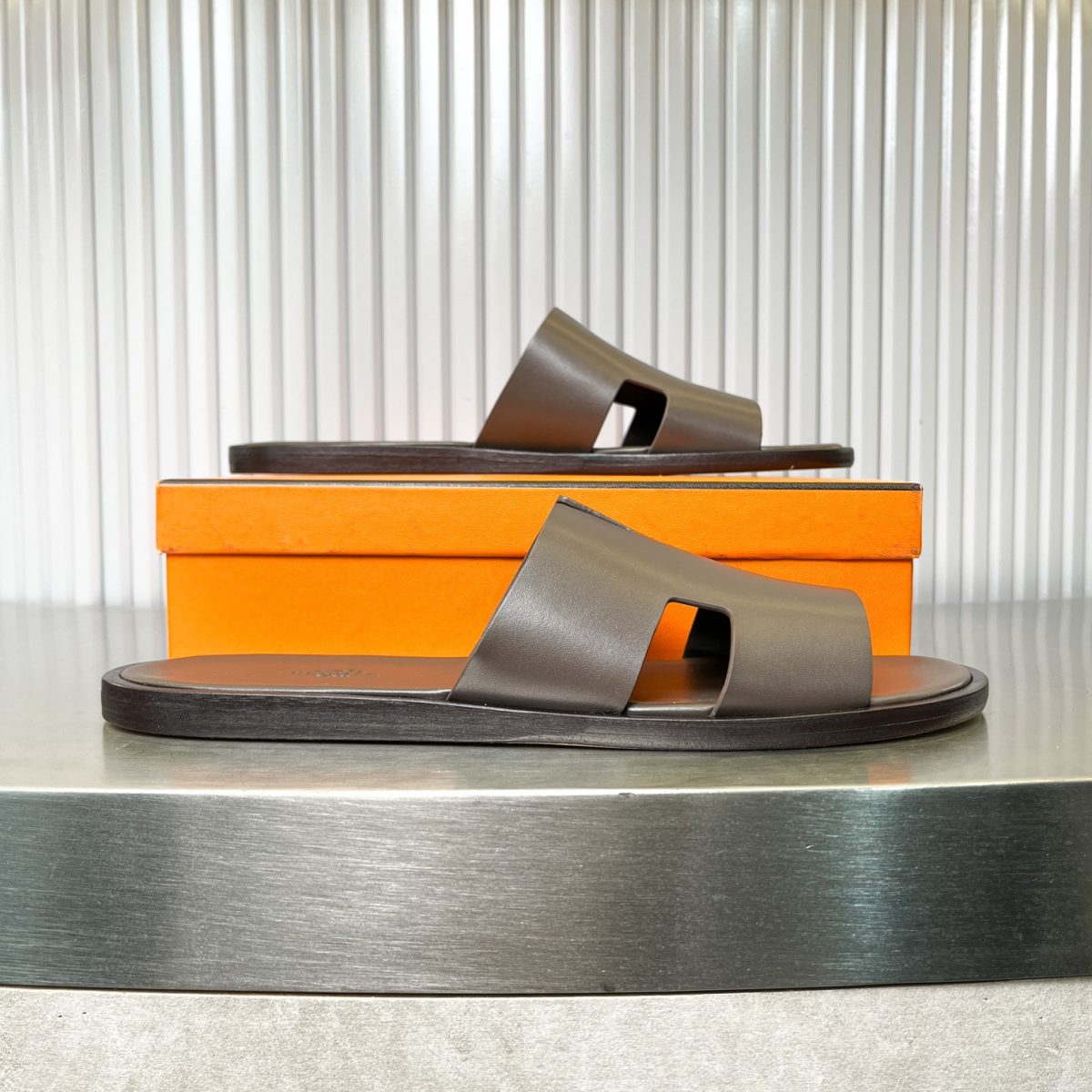 Hermes lzmir Sandals Size 40-45 - Image 4