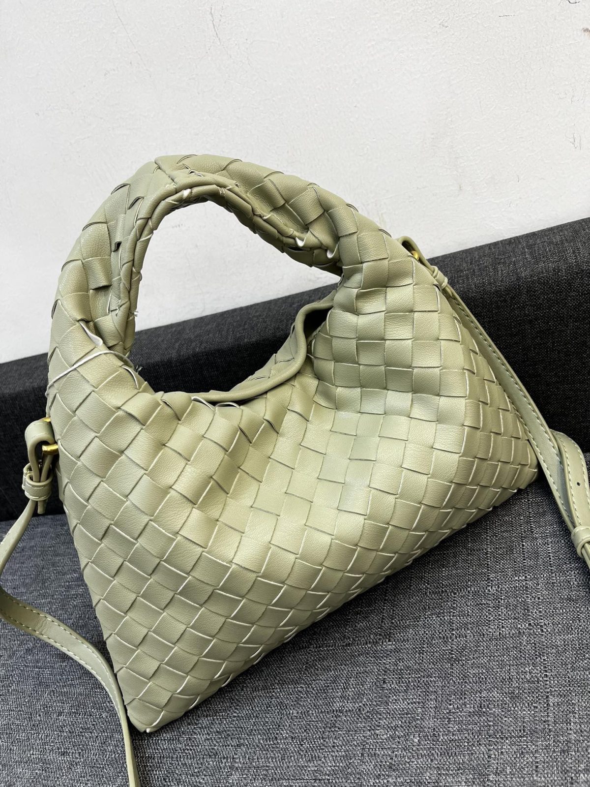 Bottega Veneta HO Shoulder Bags 28*17cm - Image 7