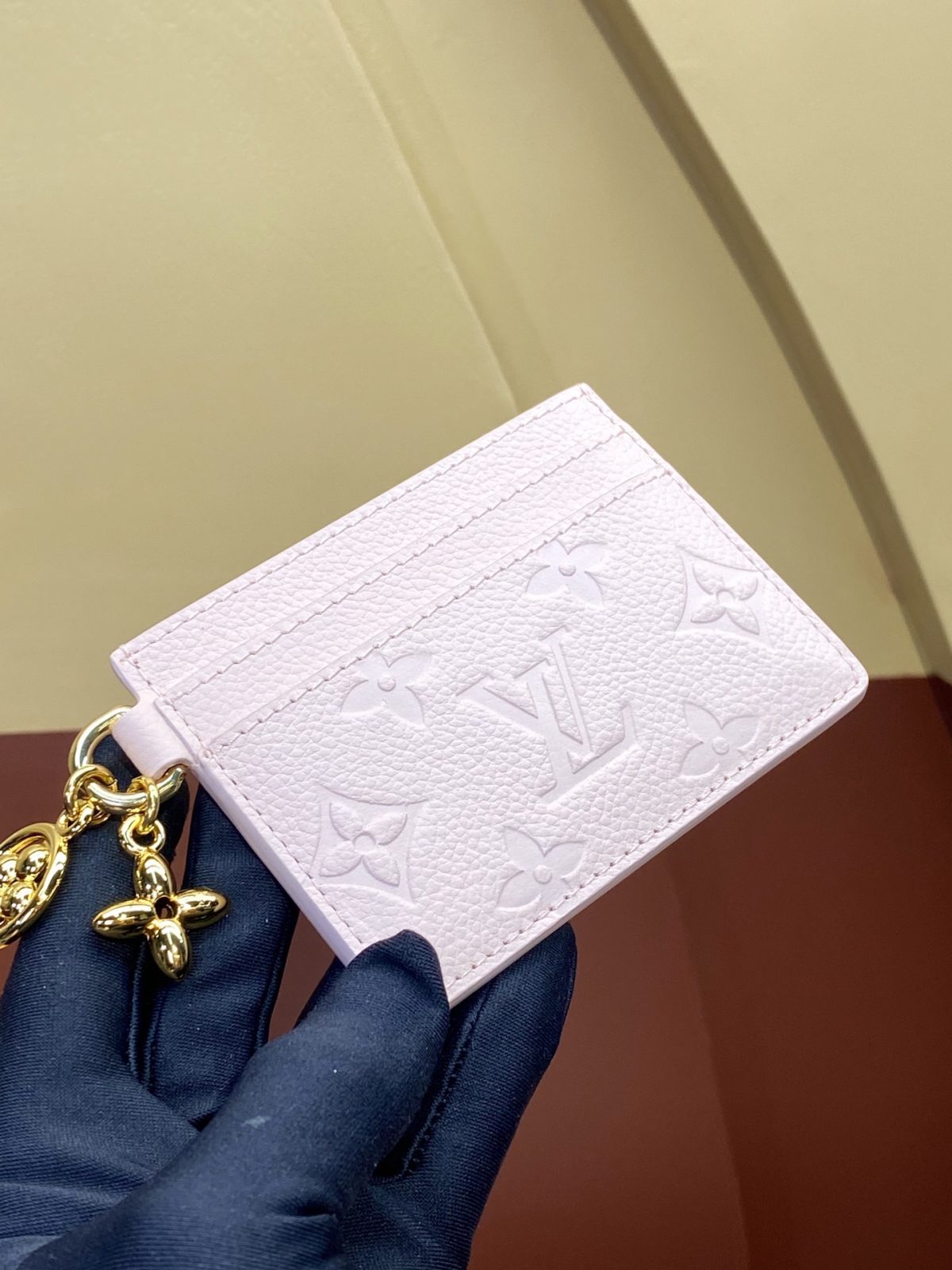 Louis Vuitton M82132 Card Holder Size 10*7cm - Image 3