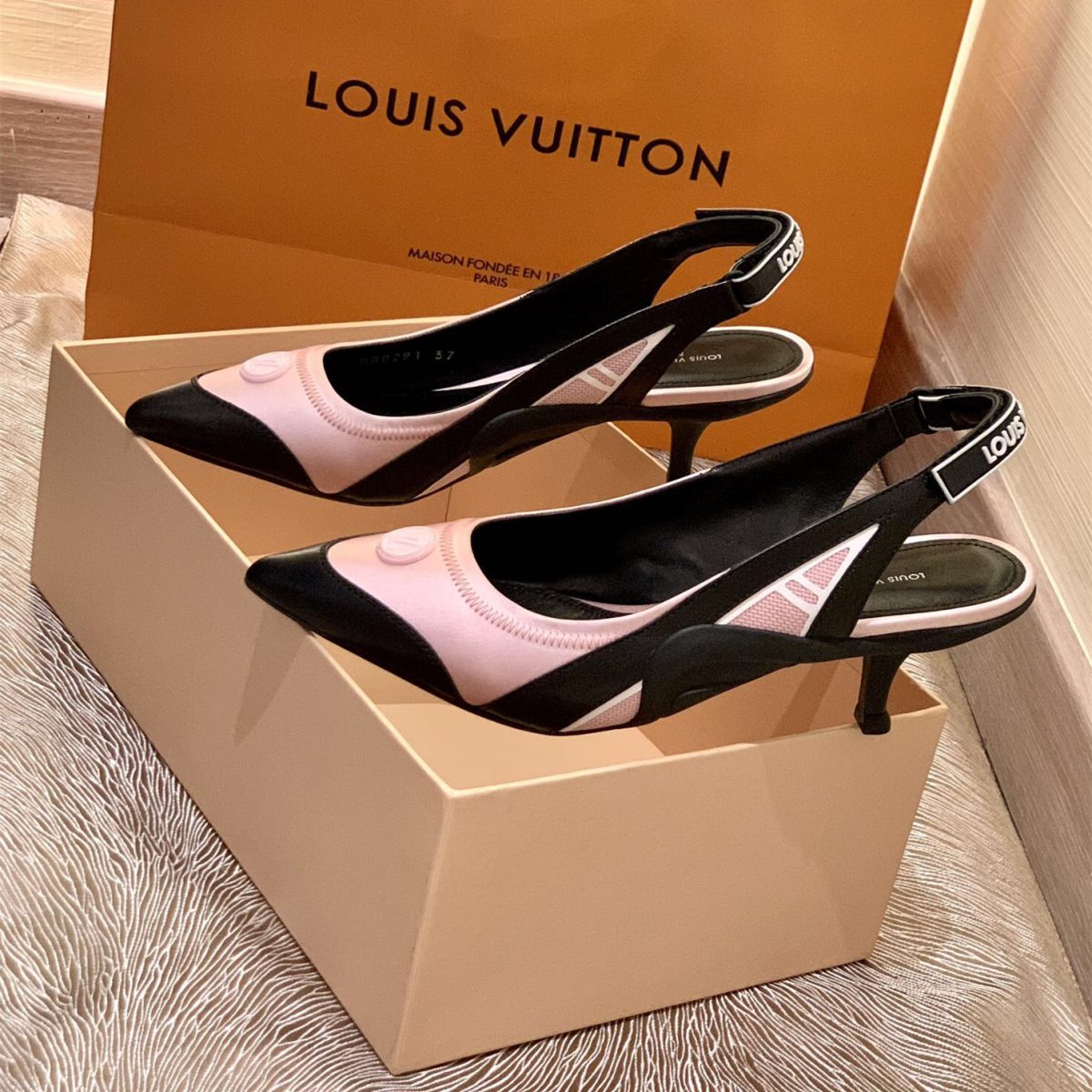 Louis Vuitton Archlight Slingback Pumps Size 35-41 4-Color - Image 1