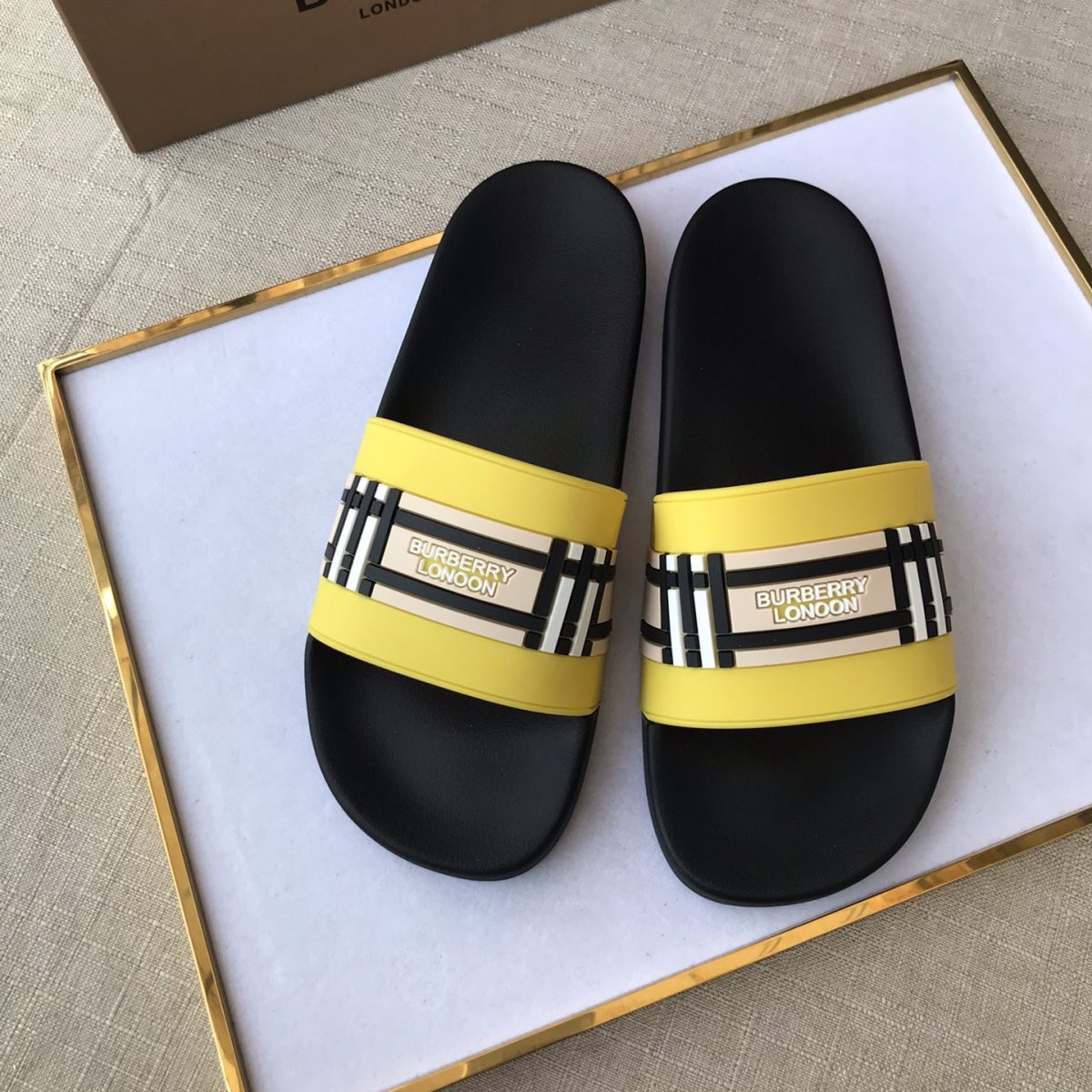 Burberry Mens Women Sandals Gr. 36-46 - Image 2