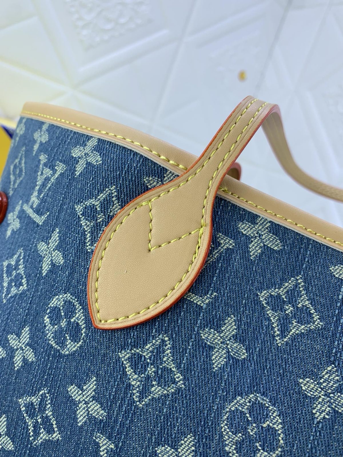 Louis Vuitton Shopping Bags 32*29*17cm - Image 5