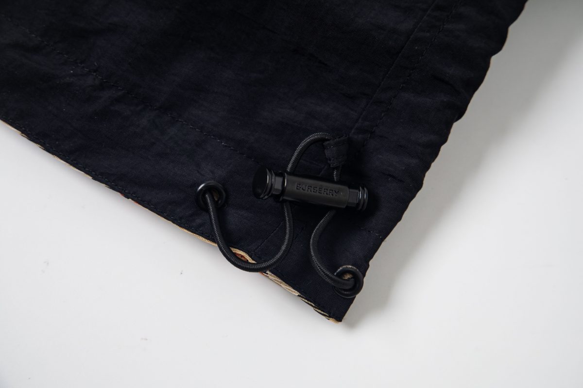 Burberry Jacket Size S-XL - Image 16
