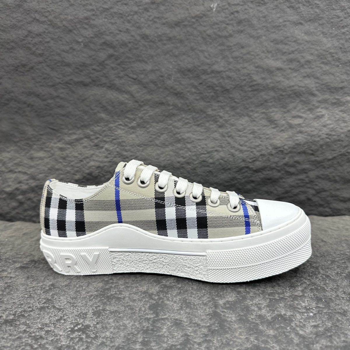 Burberry Sneaker Size 36-45 - Image 9