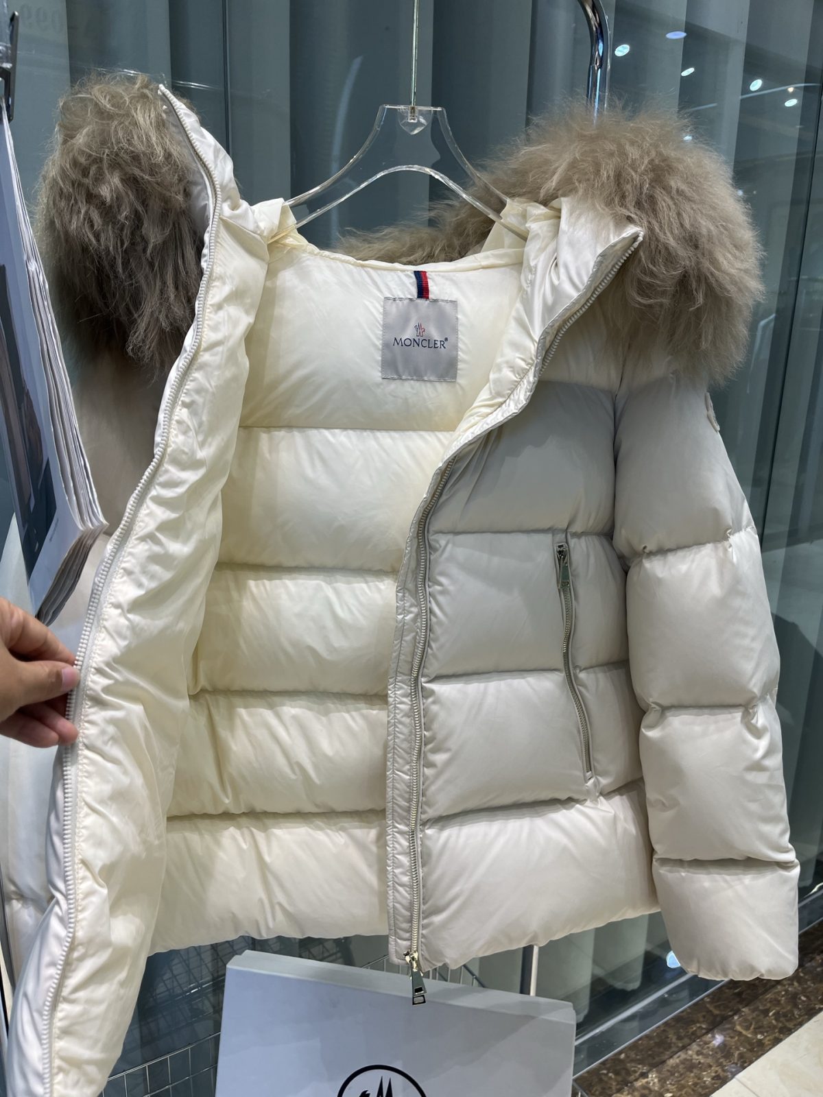 Moncler 25SS Laichefur Women Down Jacket Size 1-4 - Image 5