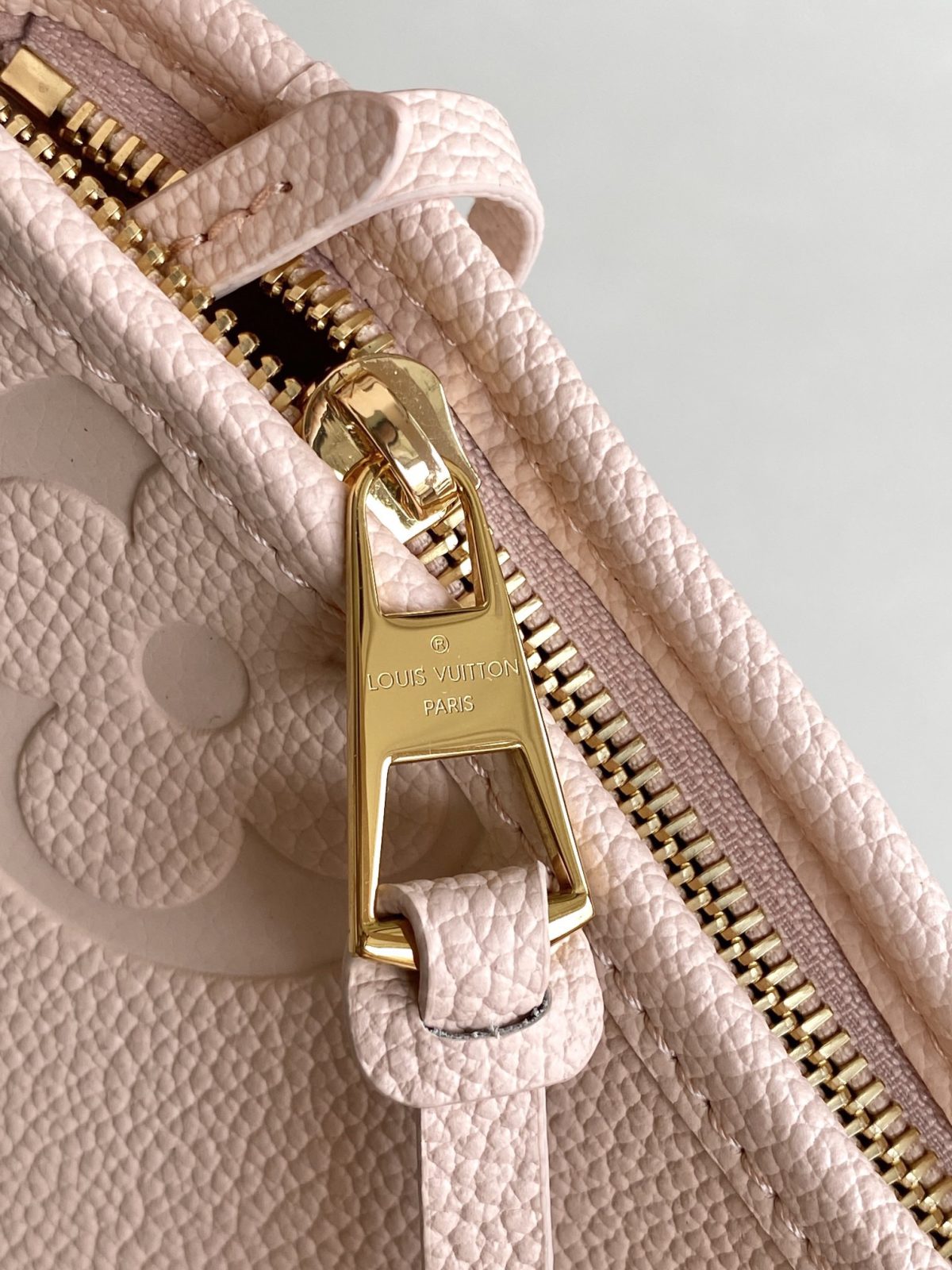 Louis Vuitton M47082 CarryAll Women Bags Size 29*24*12cm - Image 6