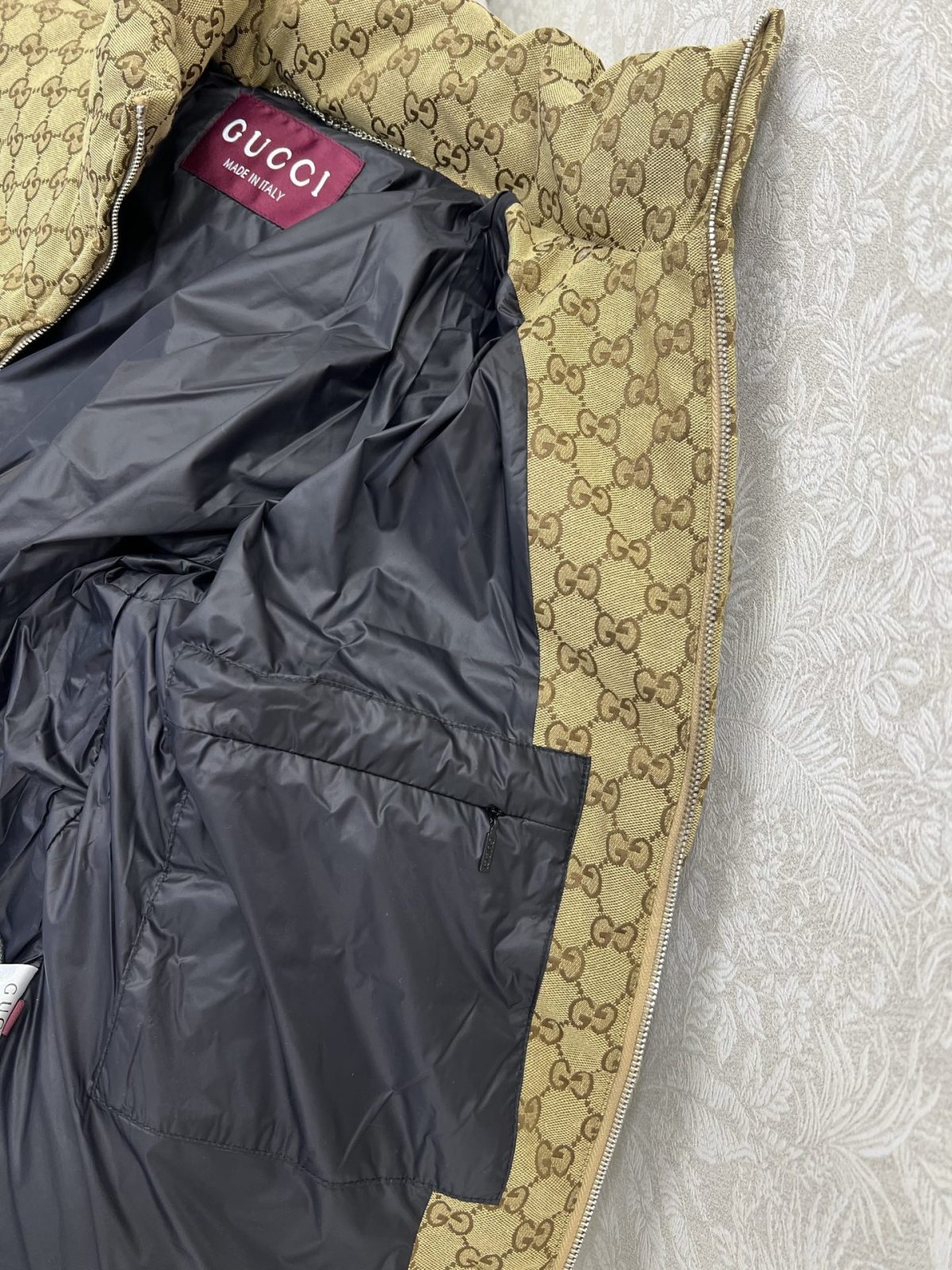 Gucci Women Winter Down Jacket Size S-XL - Image 7