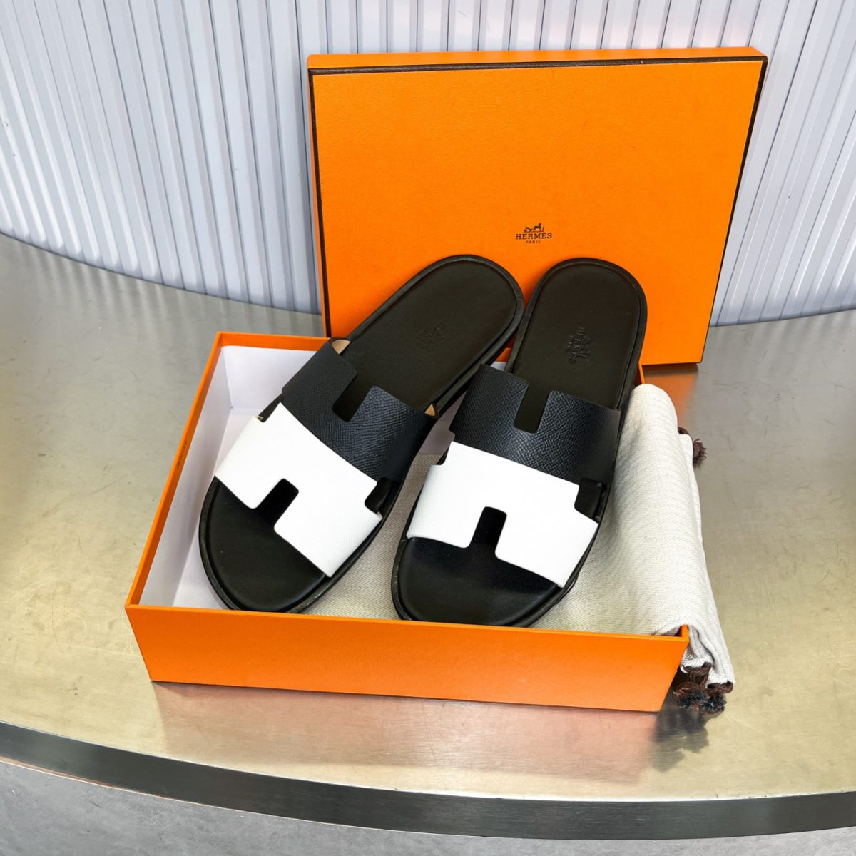 Hermes lzmir Sandals Size 40-45 - Image 8