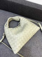 Bottega Veneta HO Shoulder Bags 28*17cm - Image 5