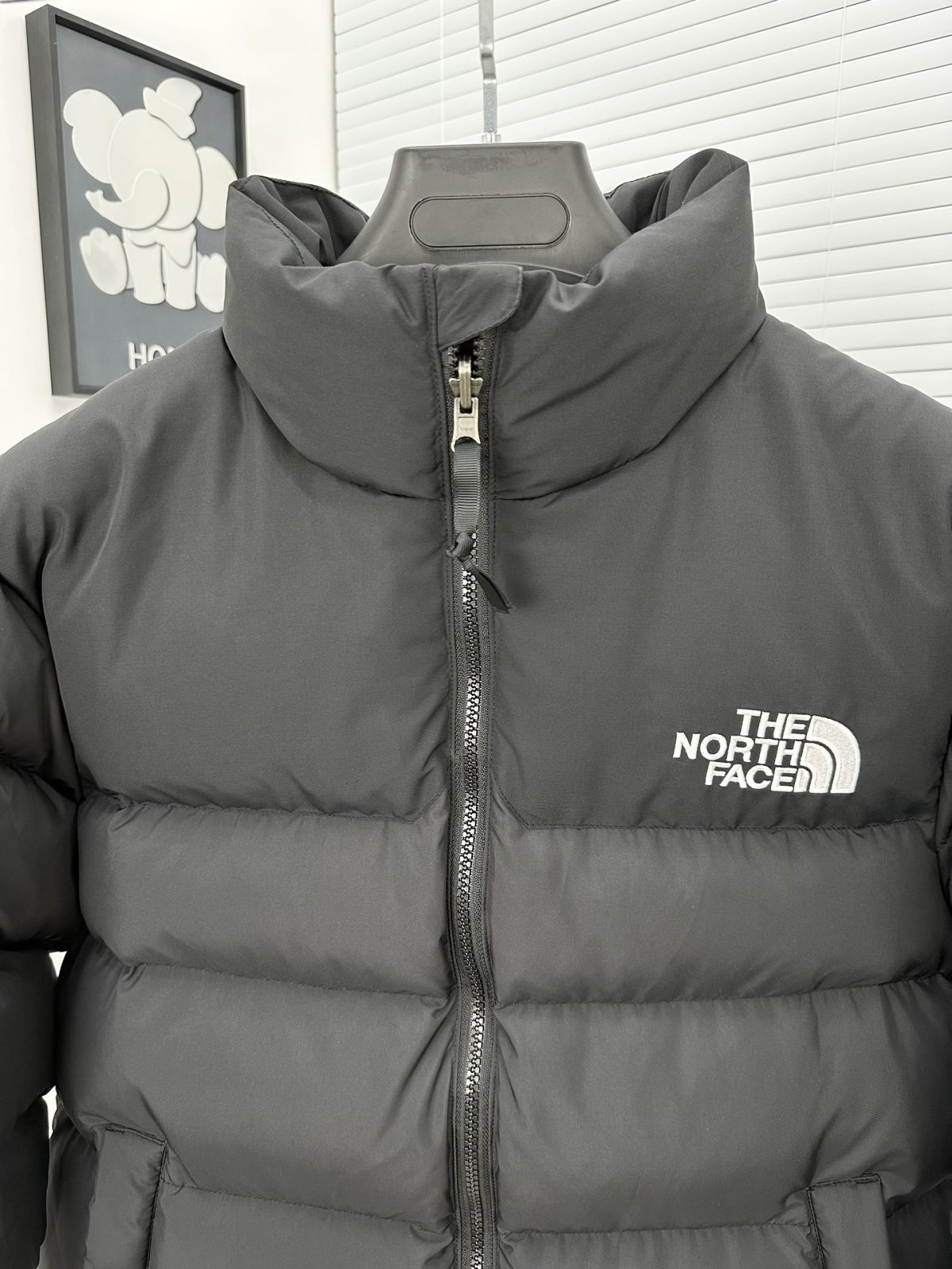 The North Face 1992 Men Women Winter Jacket XS-XXL - Image 5