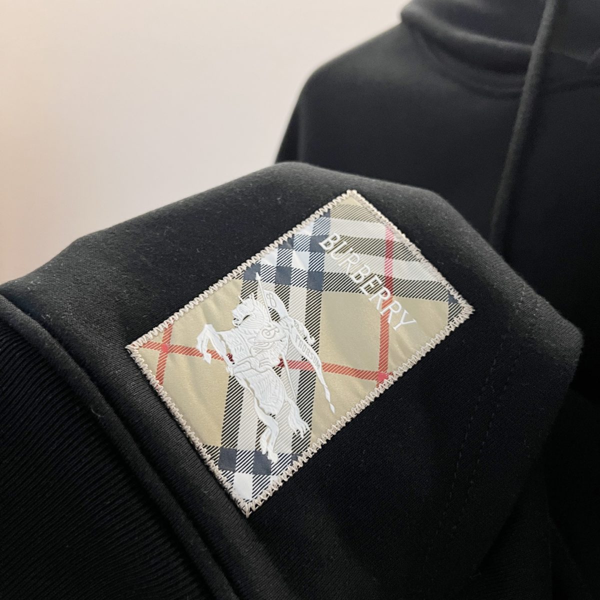 Burberry Unisex Sweatshirt Size S-XL - Image 5