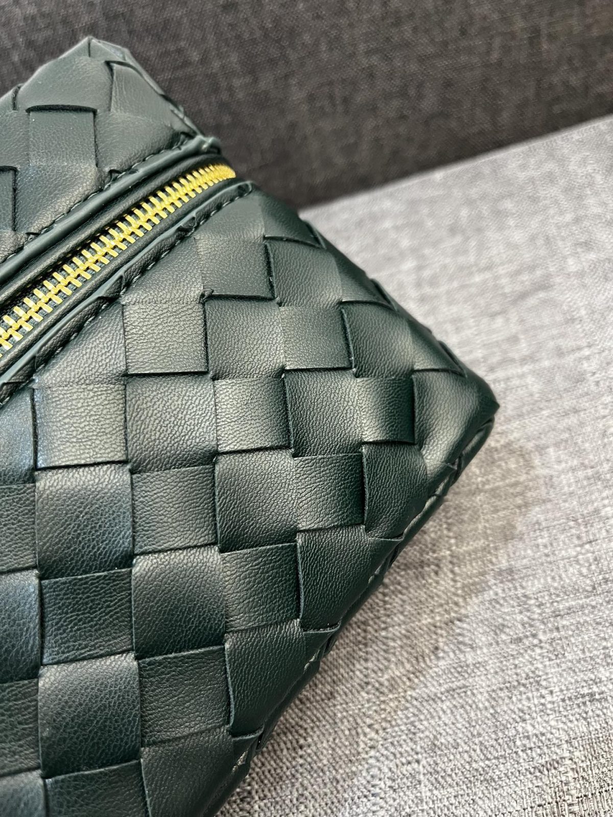 Bottega Veneta Vanity Case Shoulder Bags 24*13*6cm - Image 7