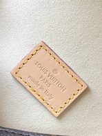 Louis Vuitton M46740 Saumur BB Women Shoulder Bags Size 20*15*7.5cm - Image 9