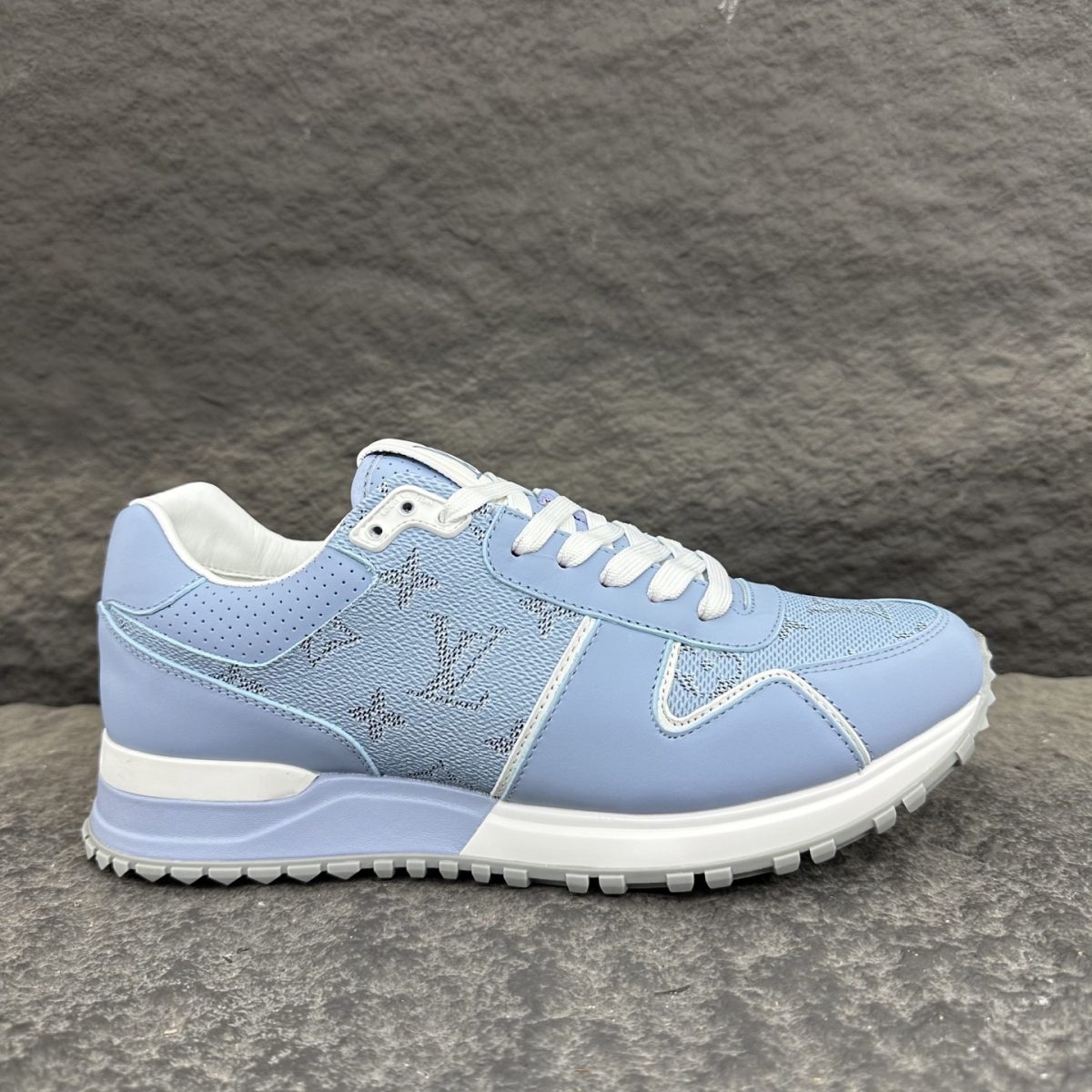 Louis Vuitton Run Away Sneaker For Men Size 39-46 - Image 7