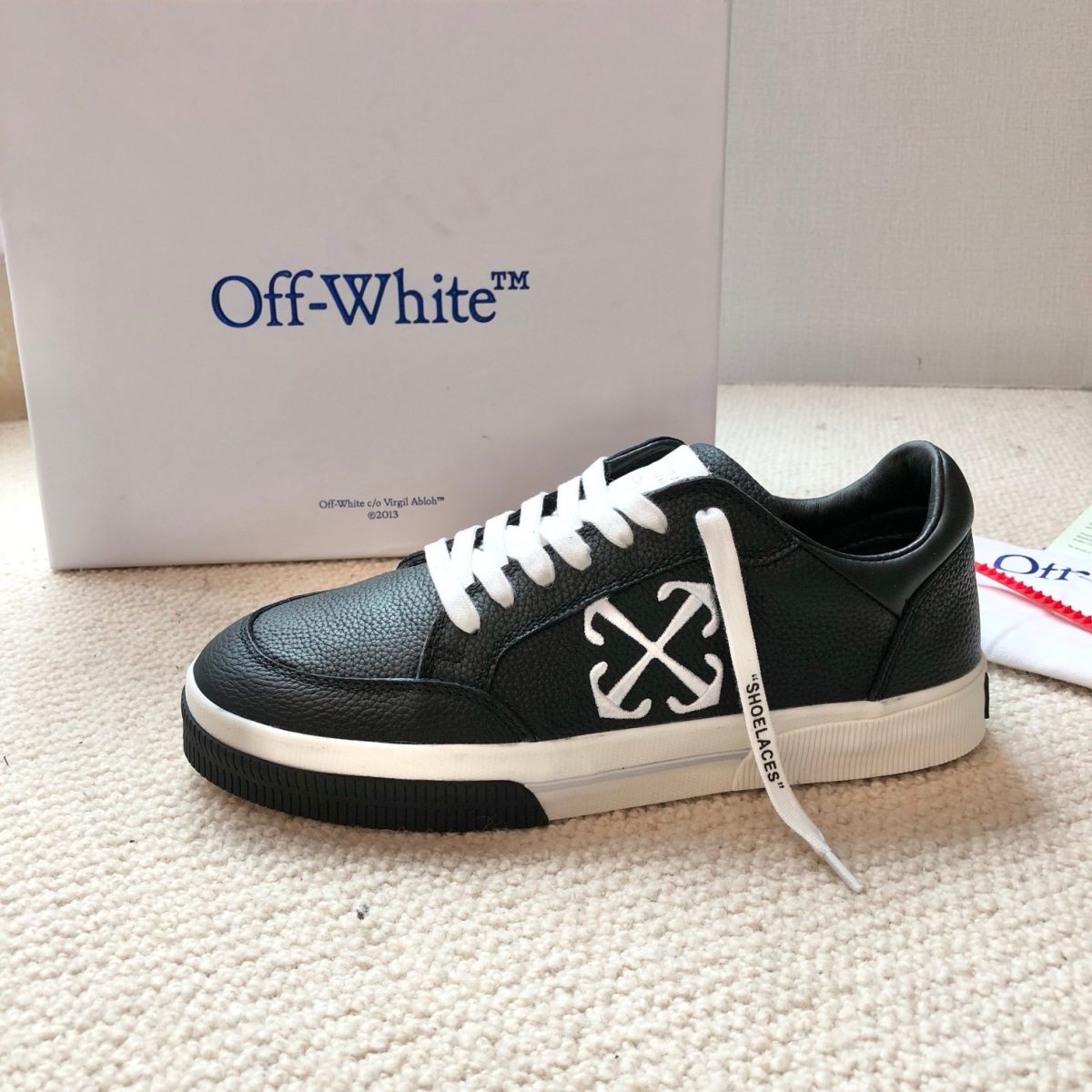 OFF White 2024ss New Low Vulcanized Sneaker Size 36-45 - Image 1