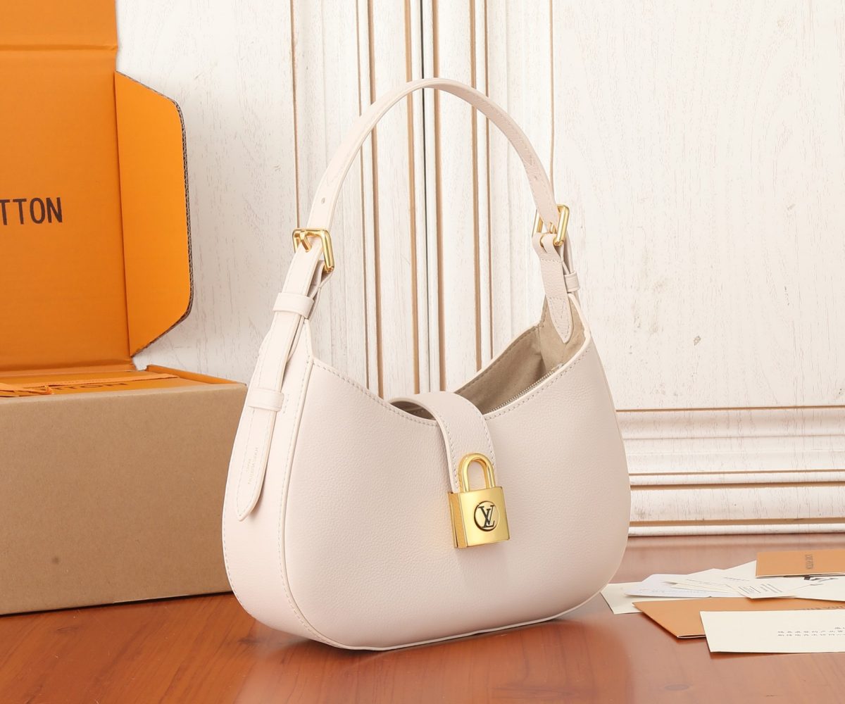 Louis Vuitton M24990 Low Key Shoulder Bag Size 26*18*7cm - Image 3