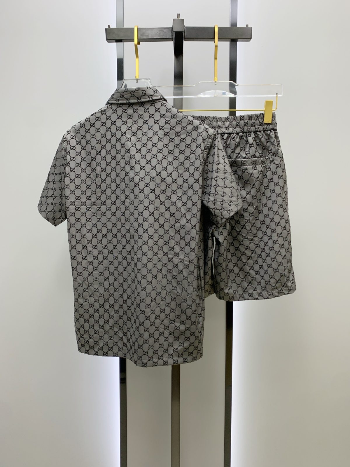 Gucci Sommeranzug Size M-XXL - Image 10