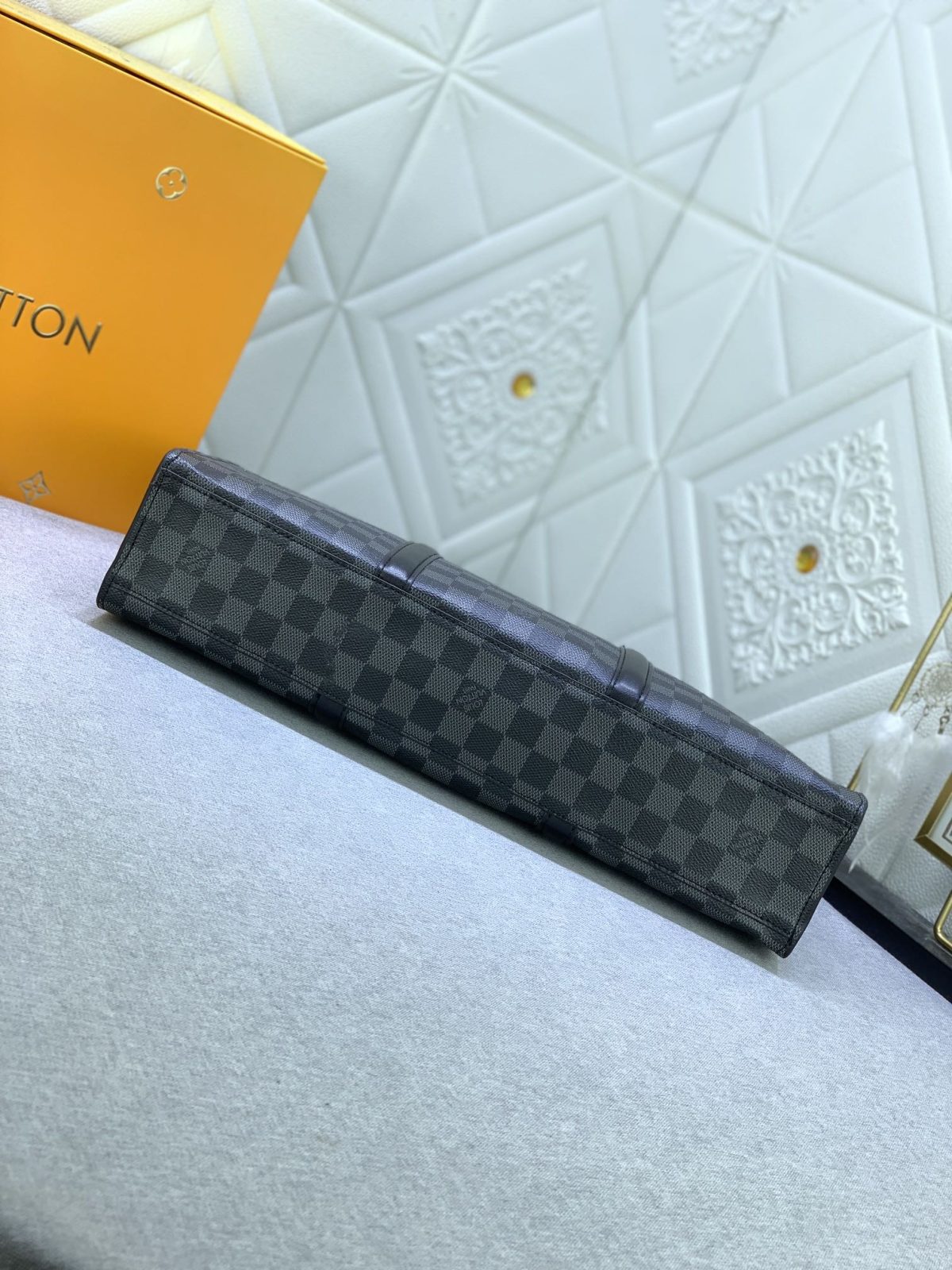 Louis Vuitton M45265 Sac Plat Horizontal Zippé Handbag Size 31*39*8cm - Image 3