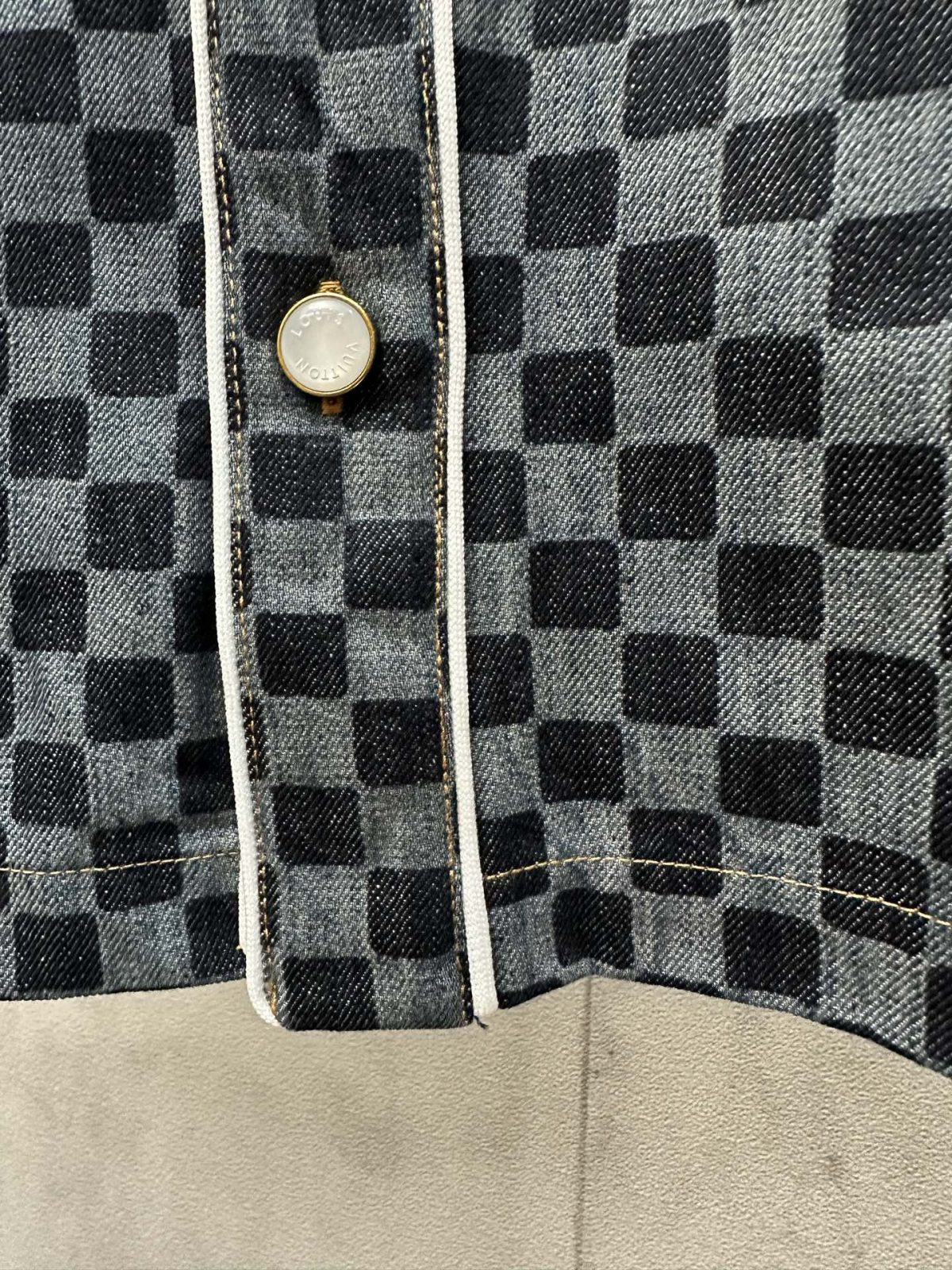 Louis Vuitton Unisex Jacket Size S-XL - Image 6