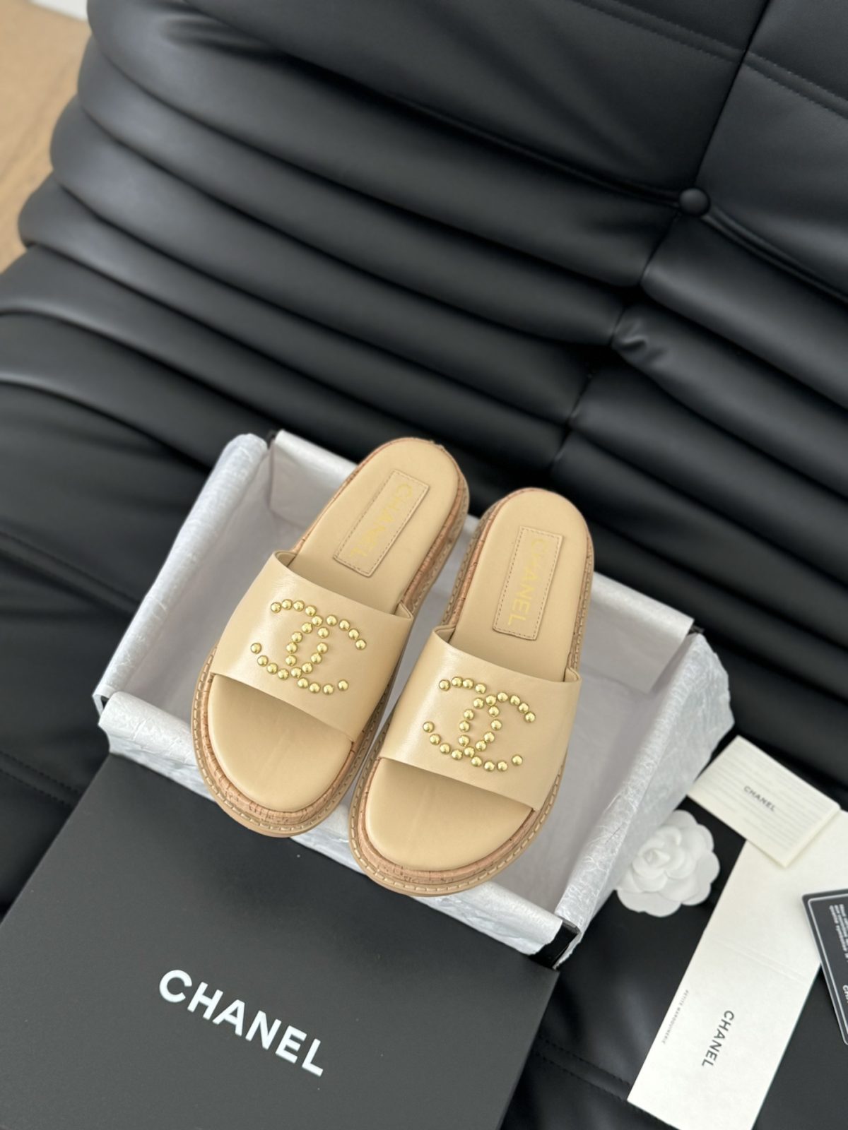 Chanel 2024 New Slippers Size 36-41 - Image 2
