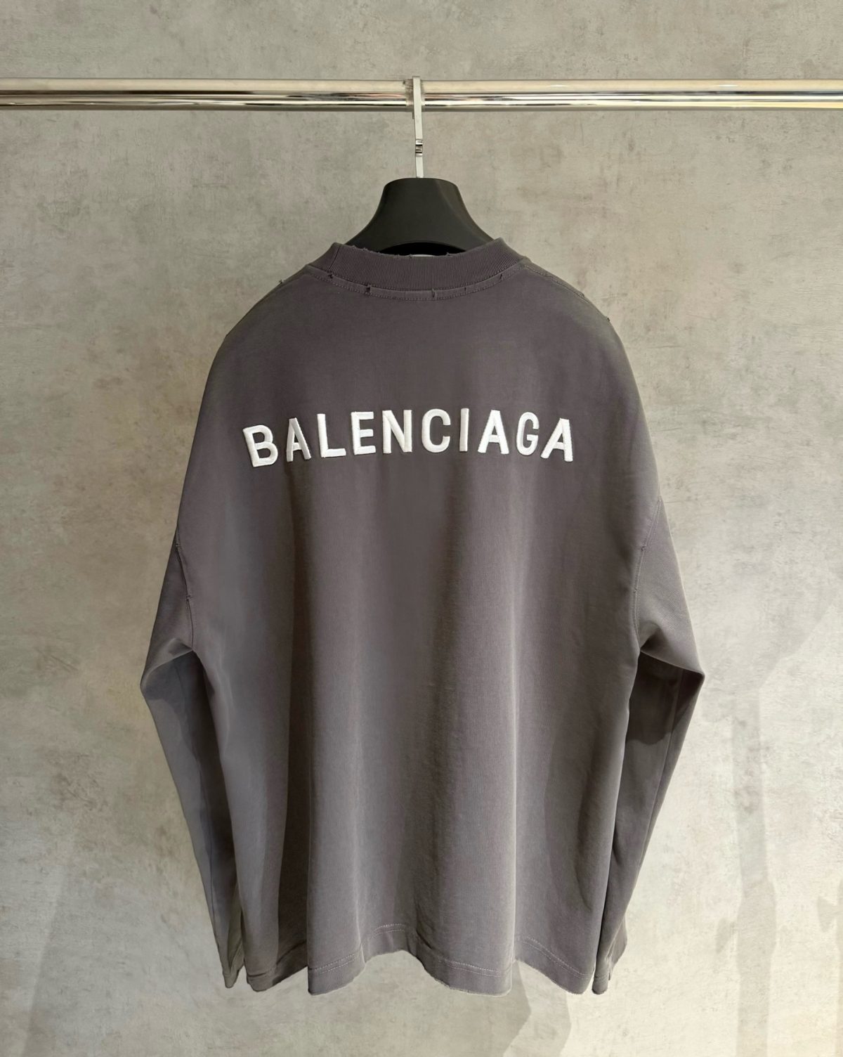 Balenciaga Unisex Sweatshirt Size S-XL - Image 2