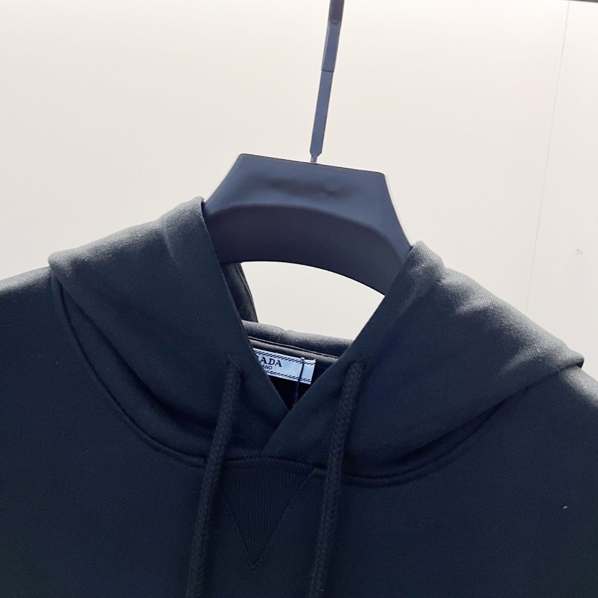 Prada New Unisex Sweatshirt Size S-XL - Image 2