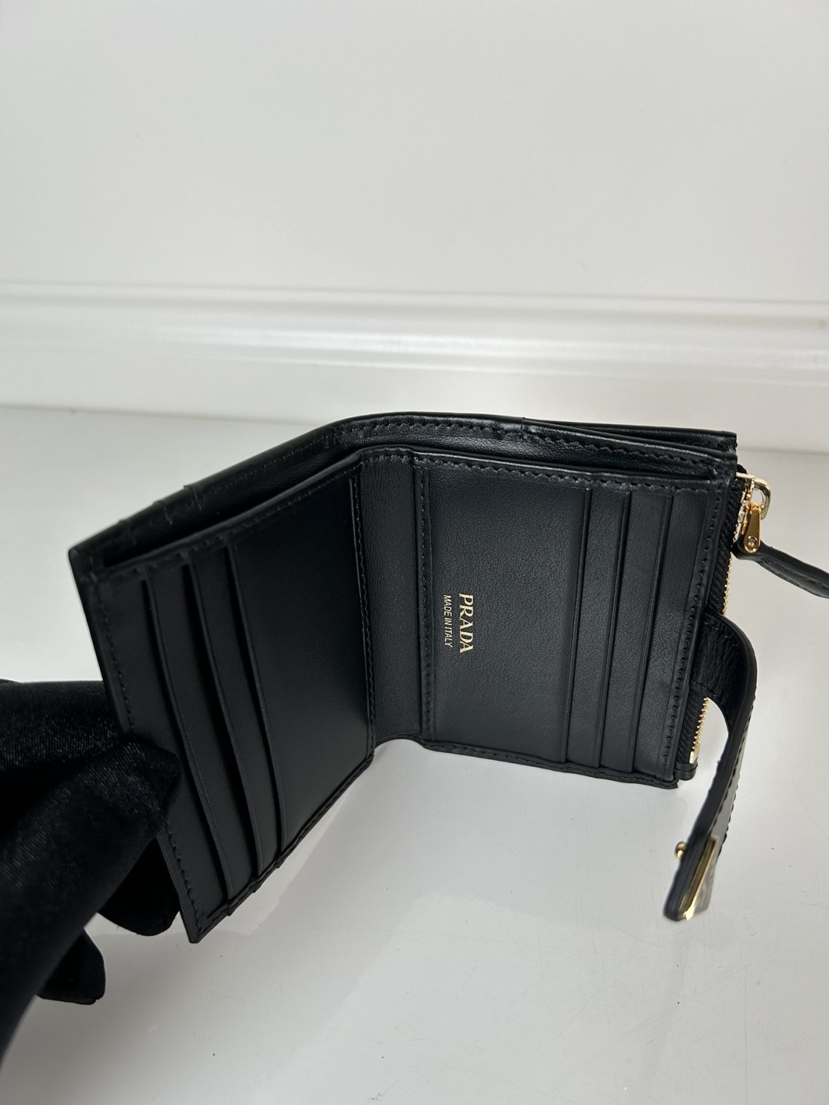 Prada Card Holder Size 10*8cm - Image 6