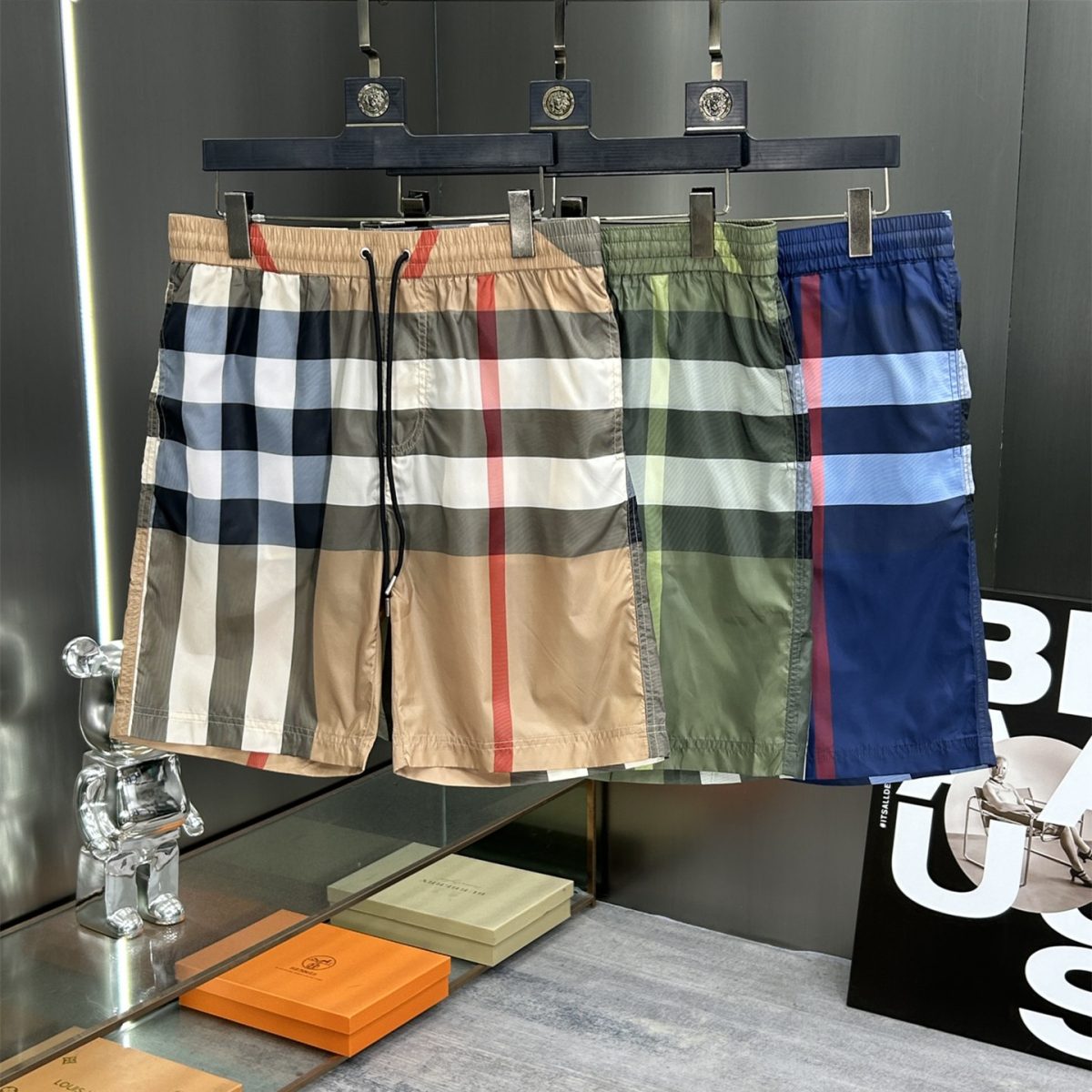 Burberry Beach Pants Size M-XXL - Image 1