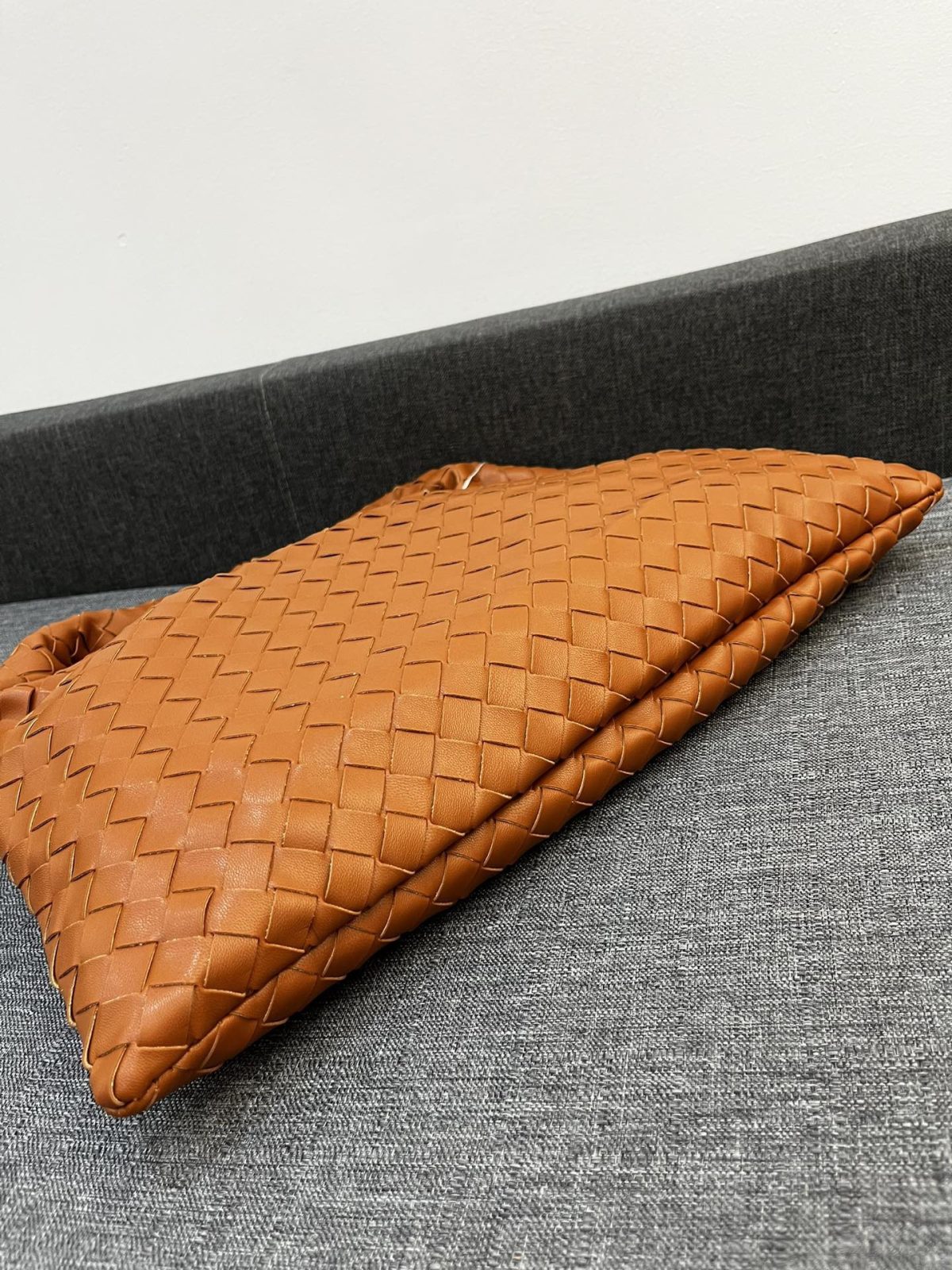 Bottega Veneta HO Shoulder Bags 40*24cm - Image 7