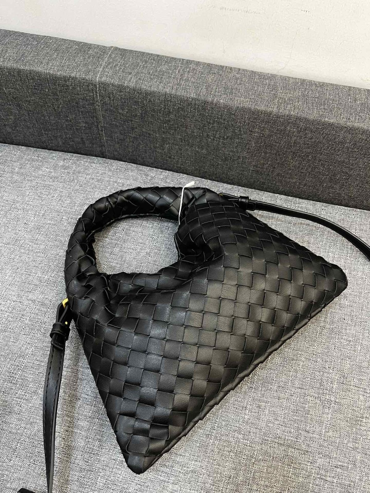 Bottega Veneta HO Shoulder Bags 28*17cm - Image 6