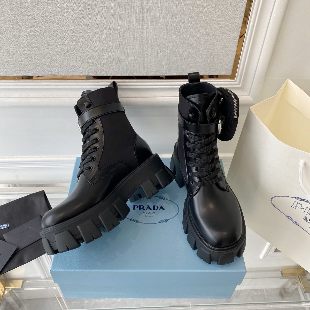 Prada 2020ss Men Women Boots Gr.36-45 - Image 4