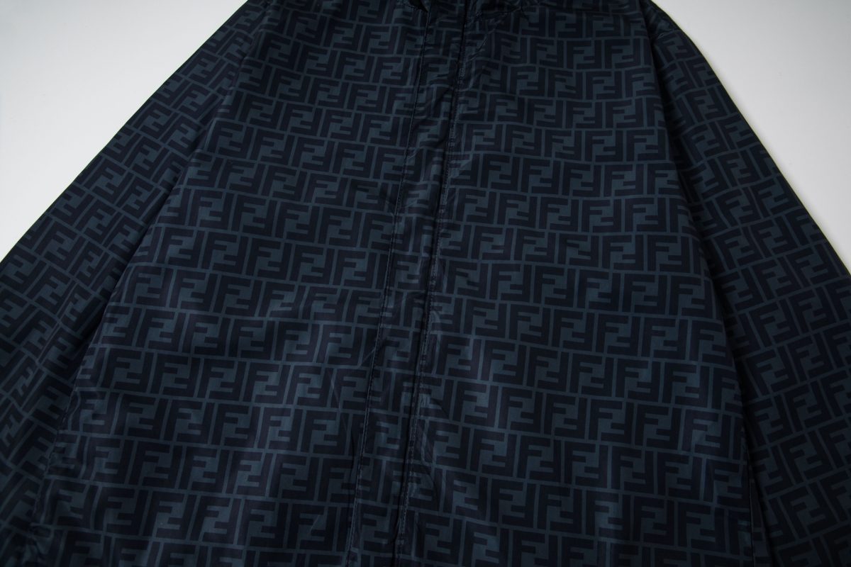 Fendi New Jacket Size S-XL - Image 6