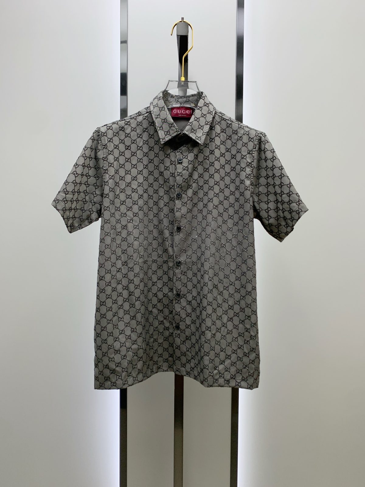 Gucci Sommeranzug Size M-XXL - Image 2