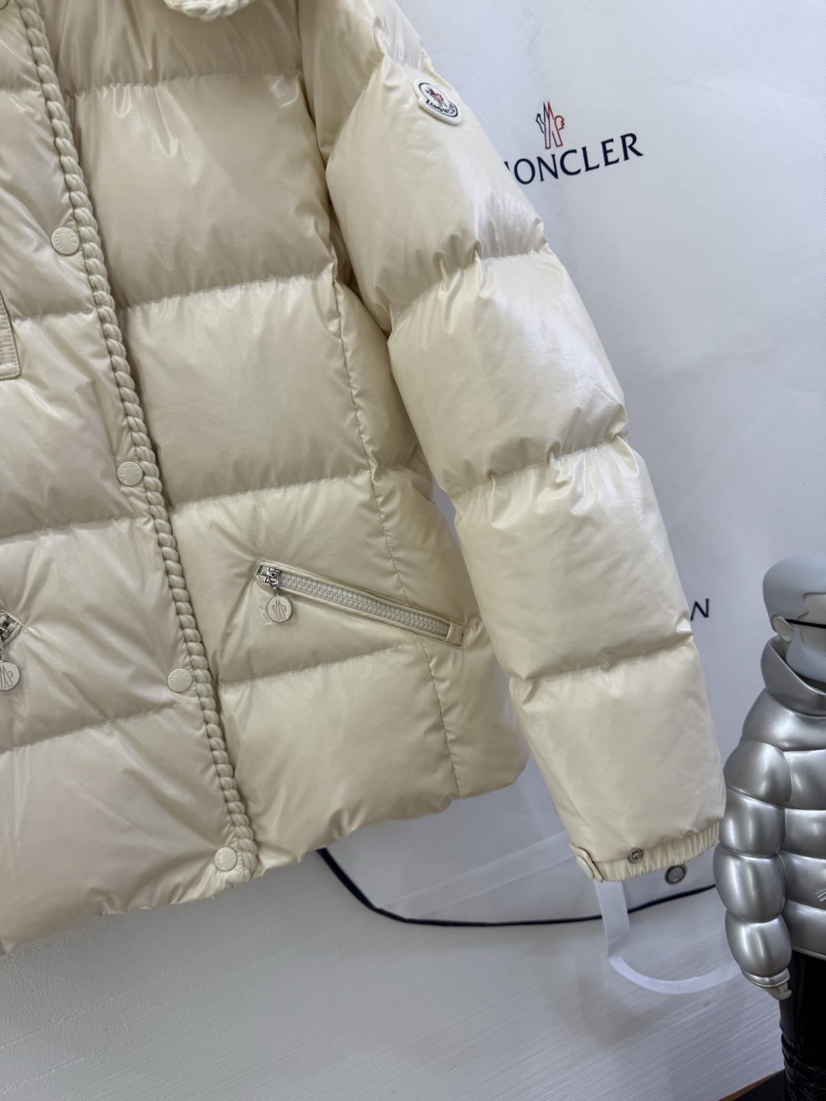 Moncler 25SS GLAREIN Down Jacket Size 1-4 - Image 4