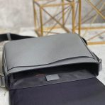 Louis Vuitton M30851 District Men Bags Size 26*20*7cm - Image 9