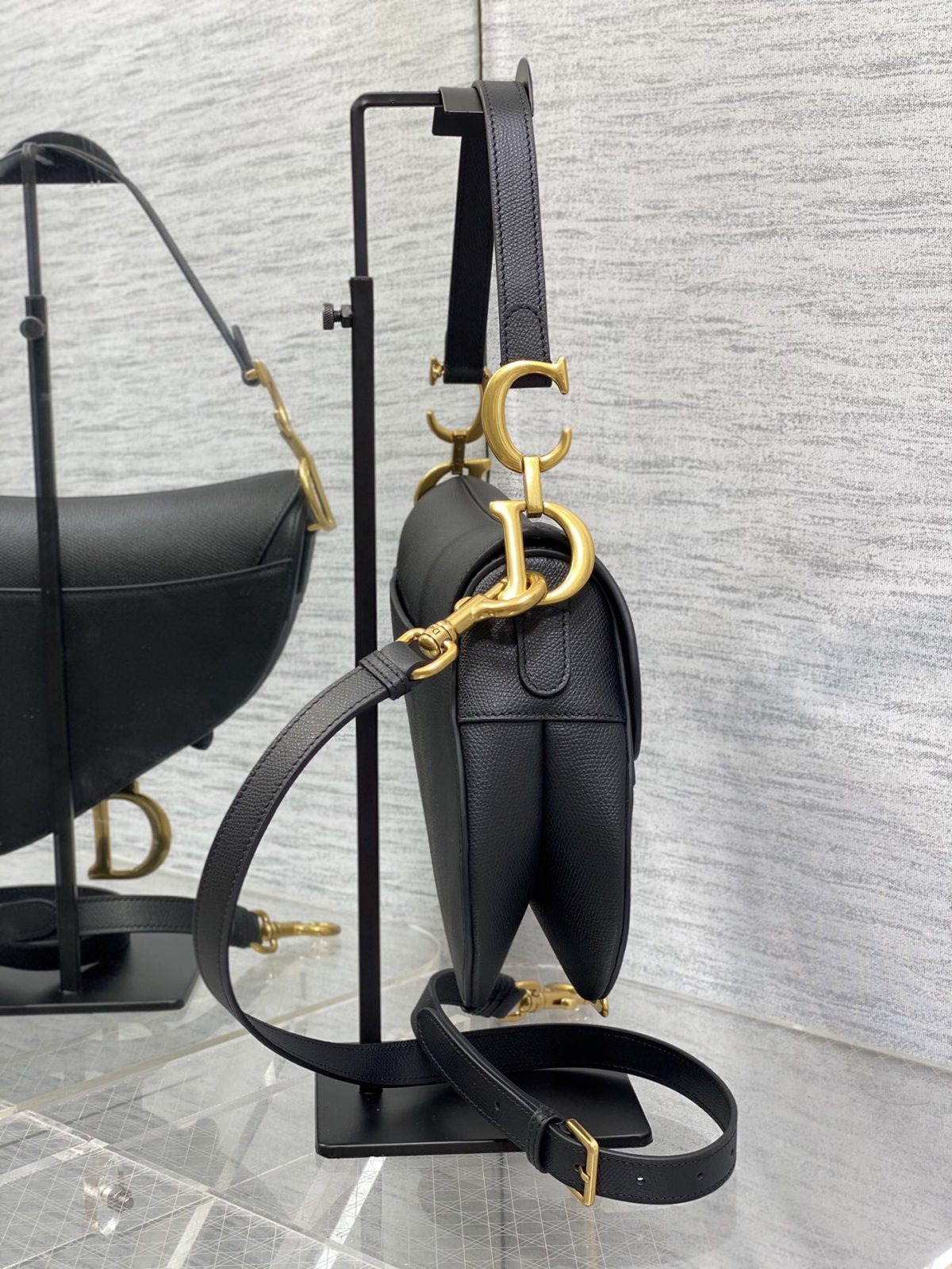 Dior Saddle Bags With Strap for Women Size 25.5*20*6.5cm - Image 4