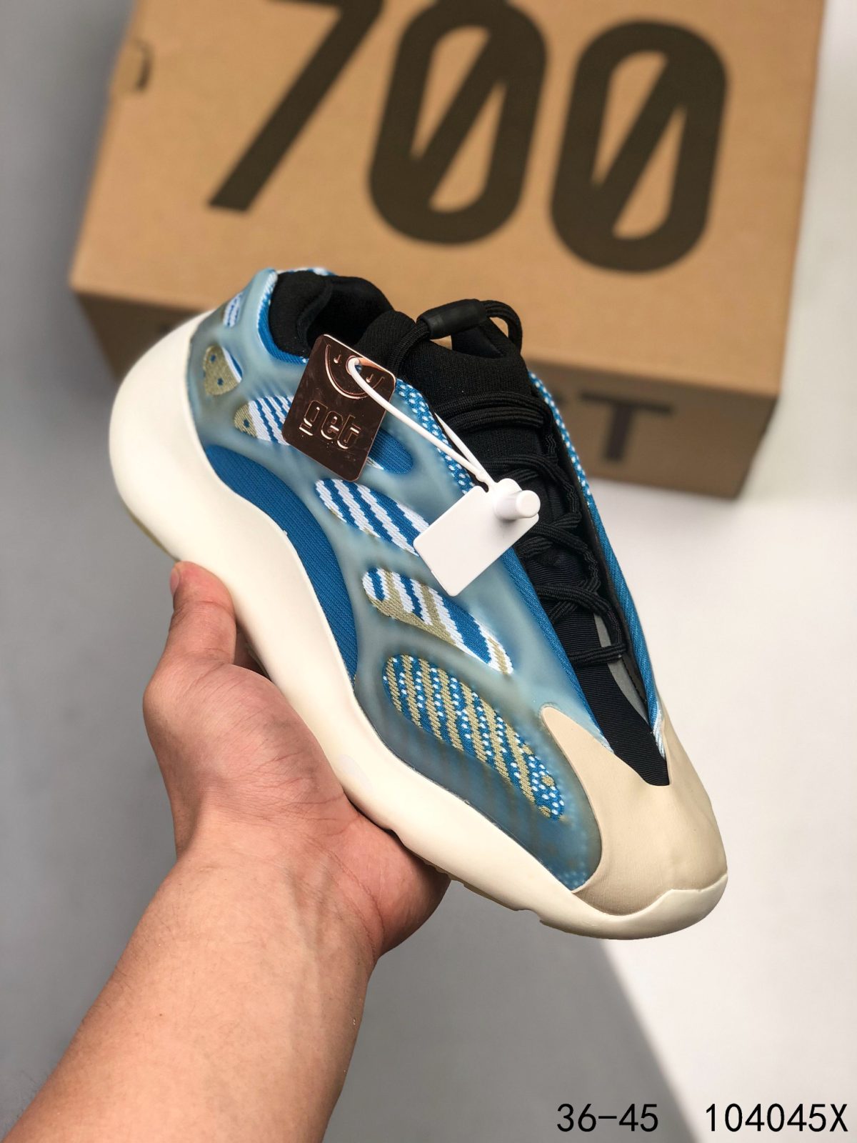 Yeezy 700 V3 Mens/Women's Sneakers Shoes 36 - 45 - Image 1