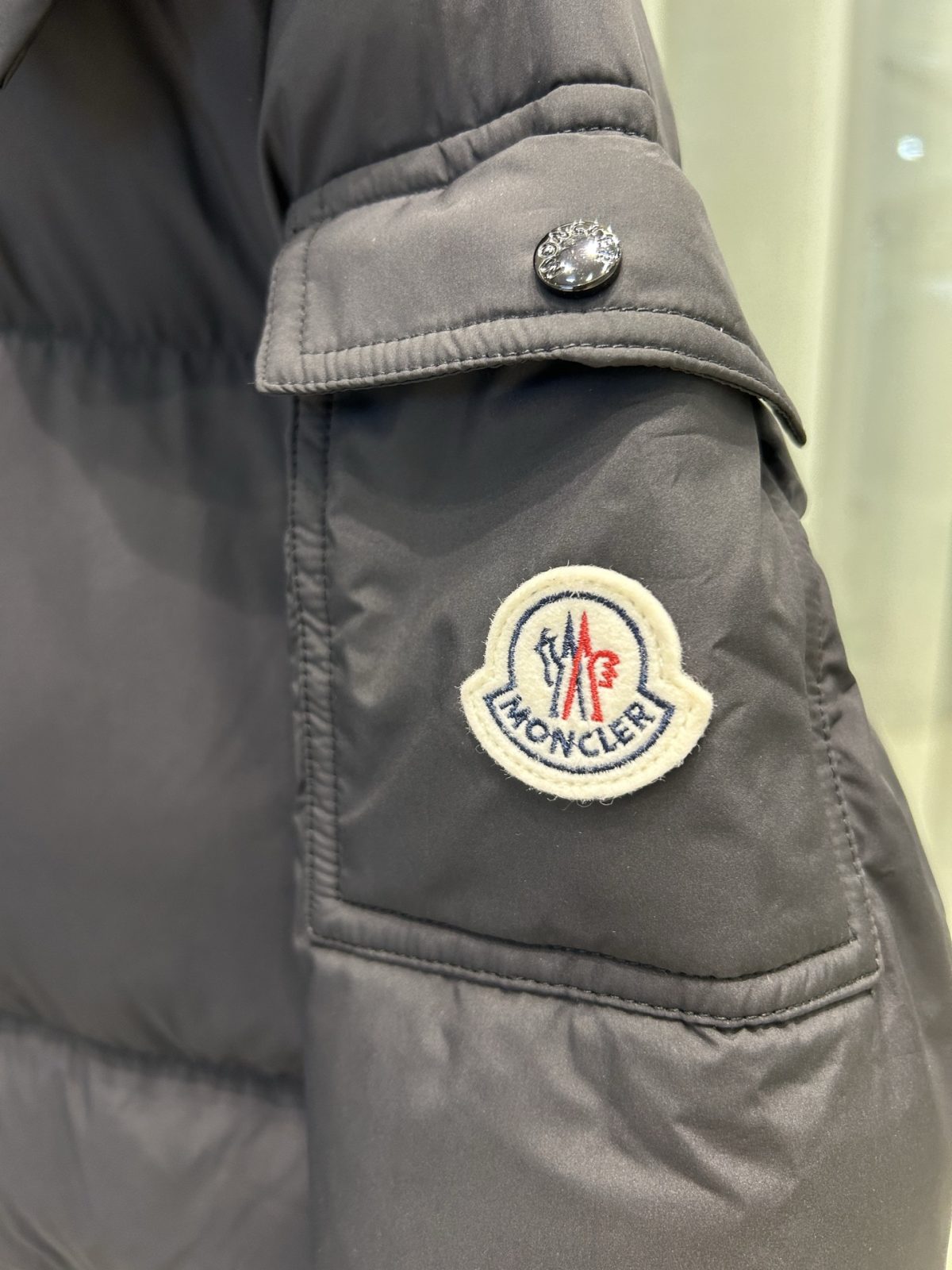 Moncler 25SS Fourmines Women Down Jacket Size 1-4 - Image 2