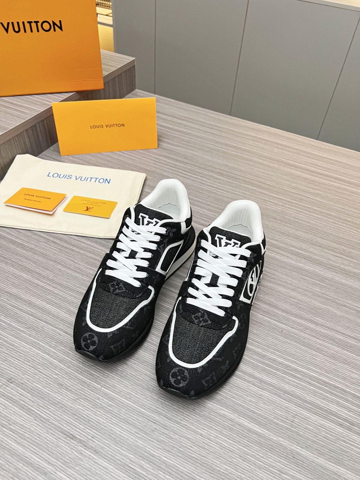Louis Vuitton 2024ss Runaway Sneaker Size 40-46 - Image 2