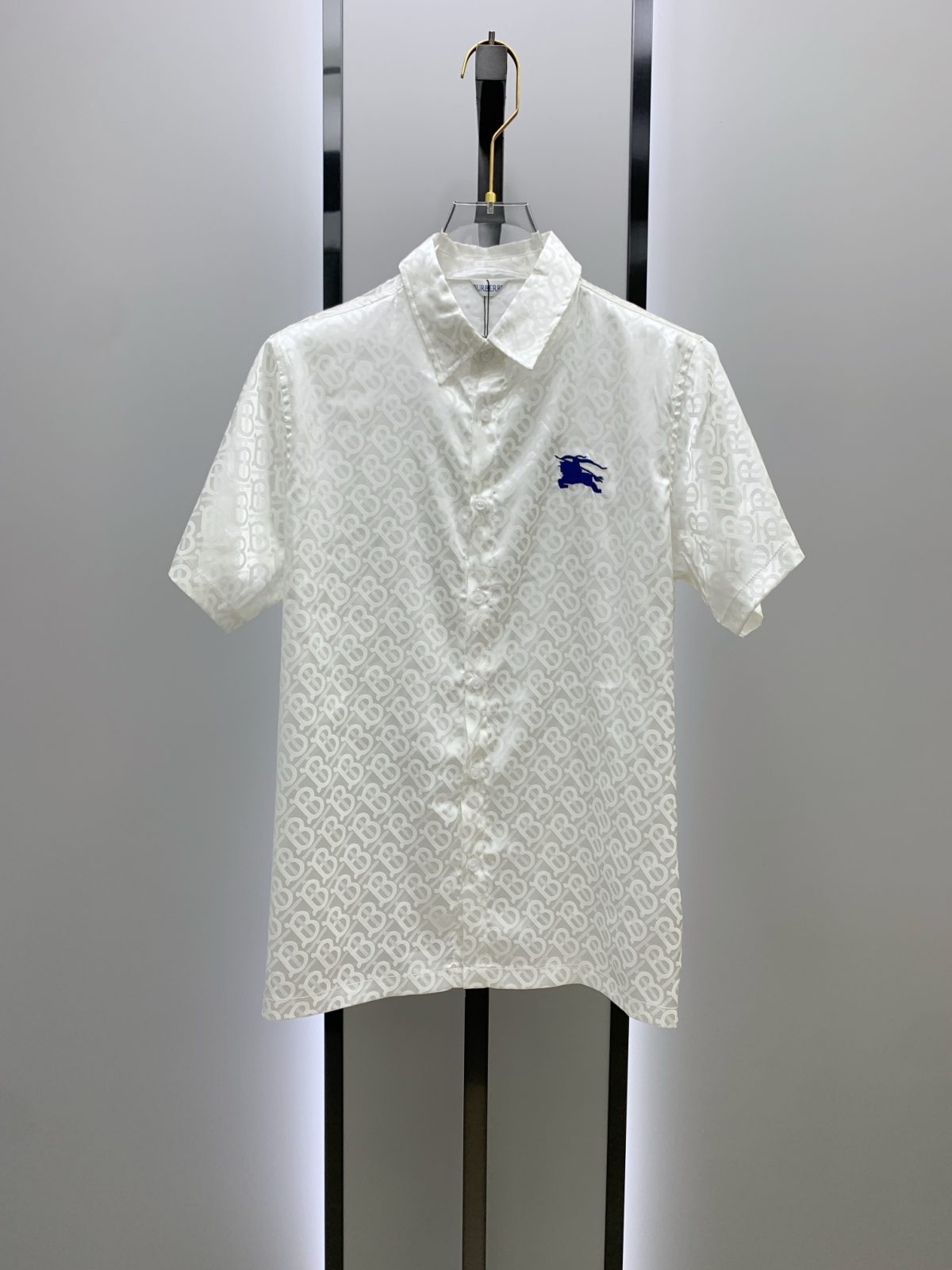 Burberry Sommeranzug Size M-XXL - Image 2
