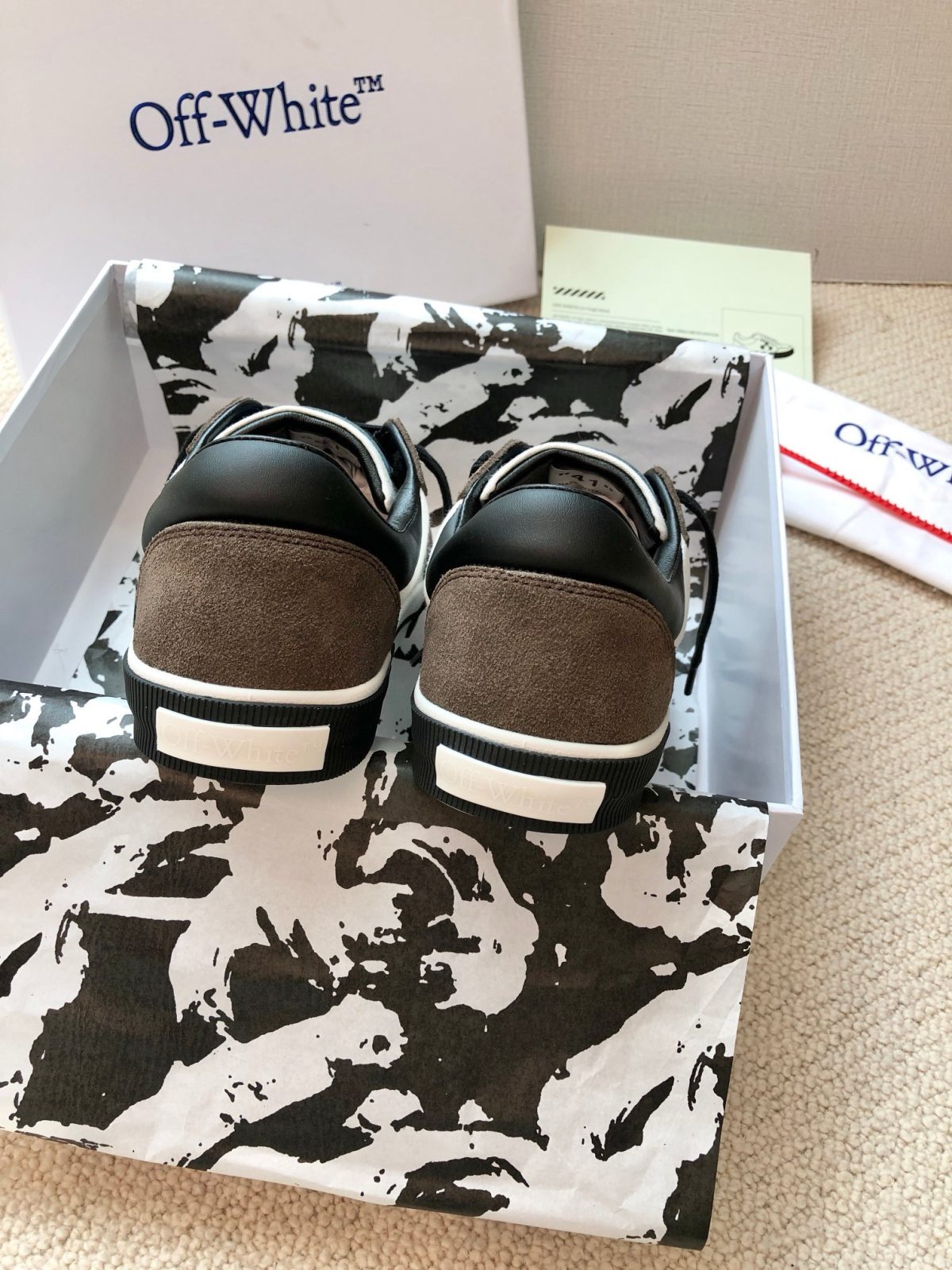 OFF White 2024ss New Low Vulcanized Sneaker Size 36-45 - Image 2