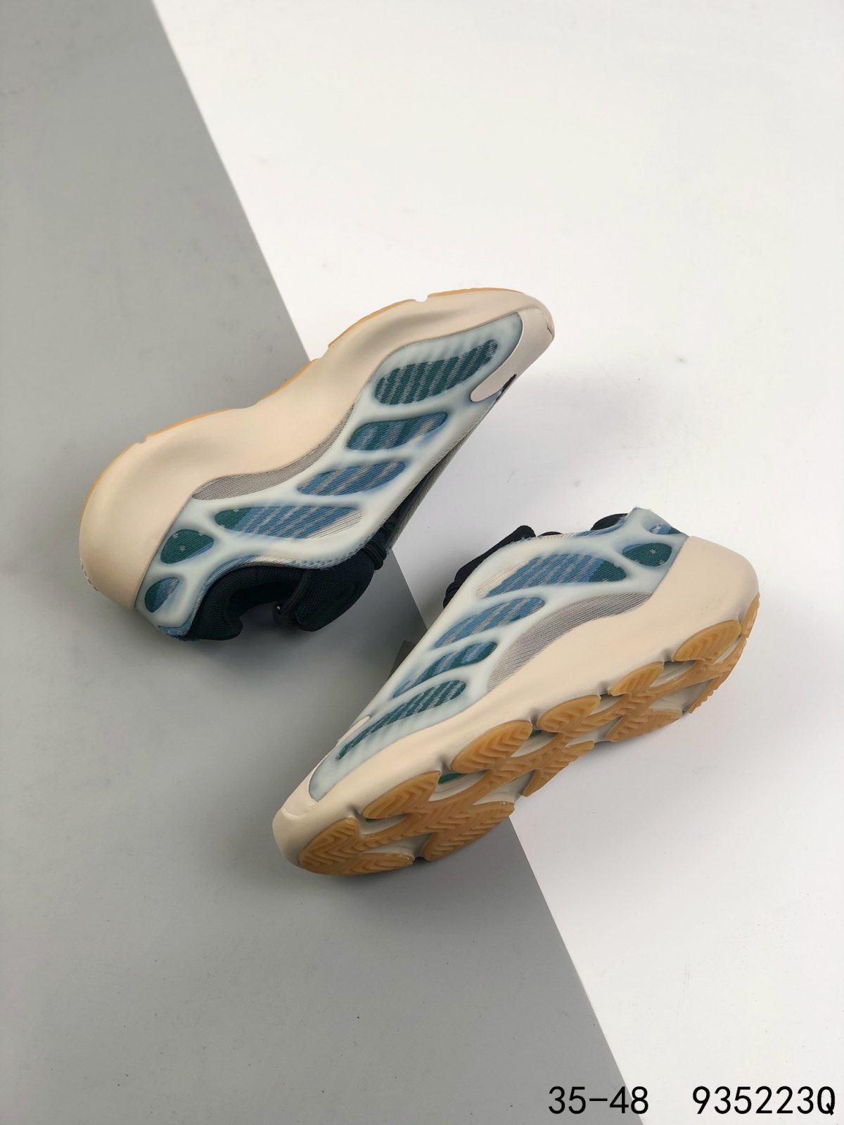 Yeezy 700 V3 Mens/Women's Sneakers Shoes 35 - 48 - Image 9