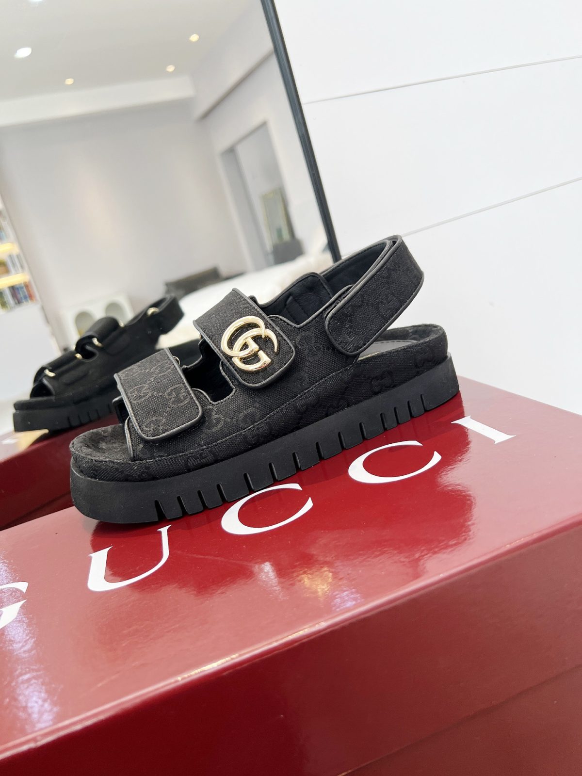 Gucci Women Thick soled Sandals Size 35-41 - Image 7