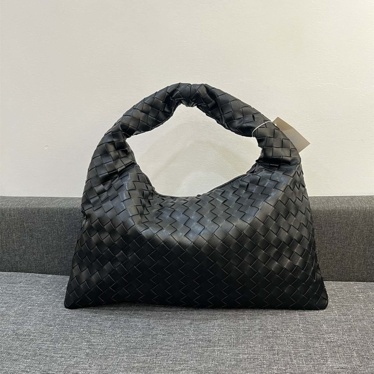Bottega Veneta HO Shoulder Bags 40*24cm - Image 1