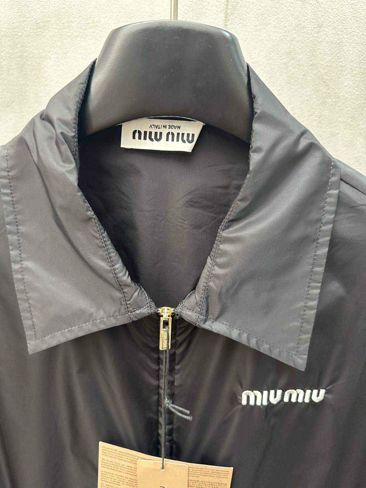 MiuMiu New Unisex Jacket Size S-XL - Image 3