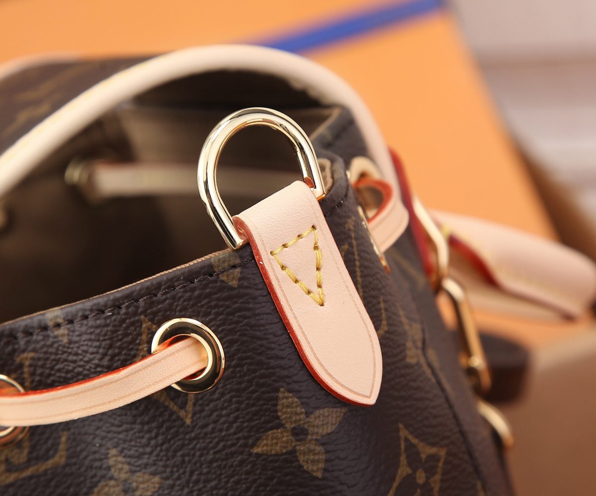 Louis Vuitton Excursion PM Backpack Bags 21*23*10cm - Image 6