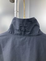 Balenciaga New Jacket Size S-XL - Image 4