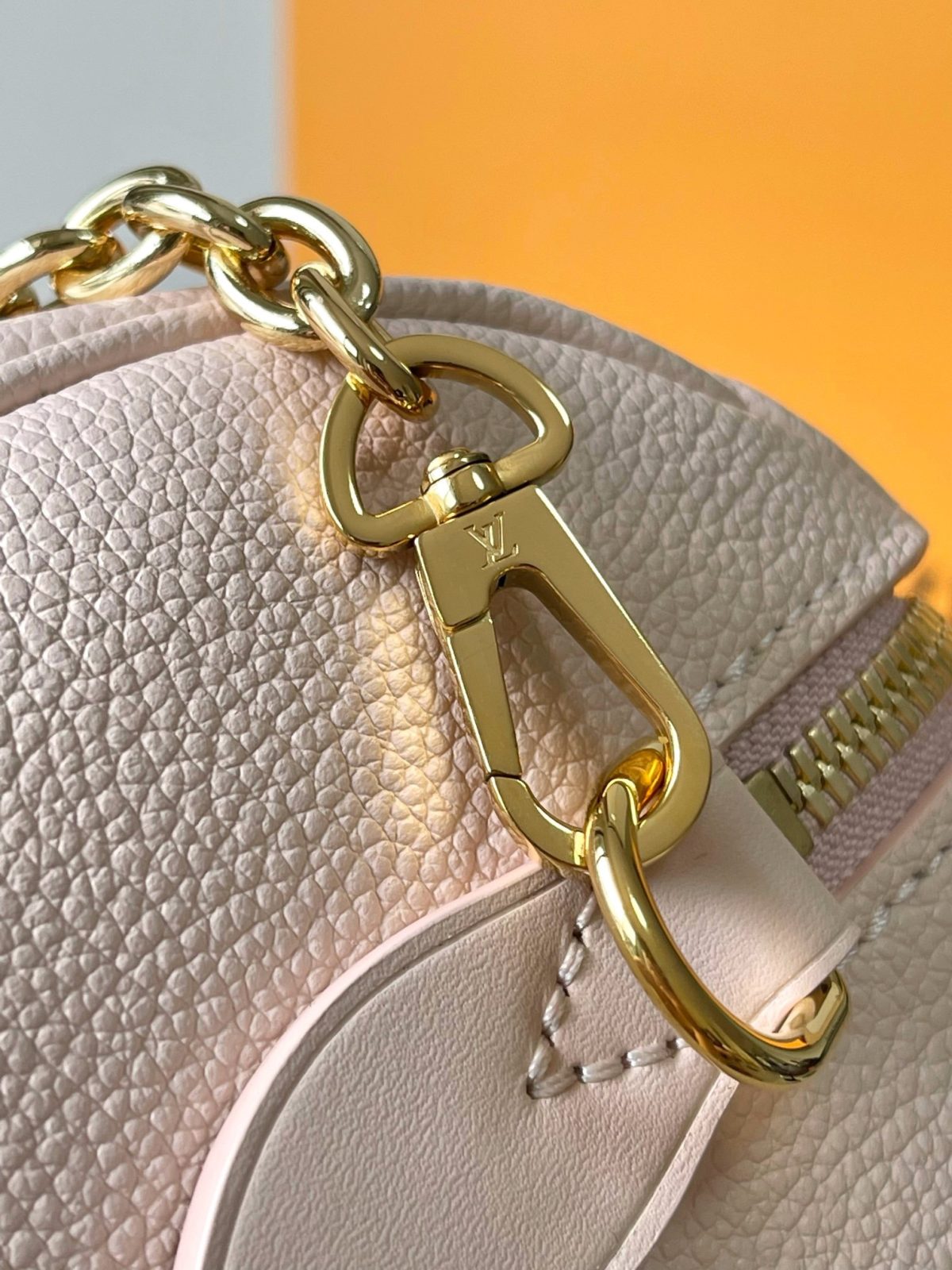 Louis Vuitton M47136 Pink Speedy Bandoulière 20 Women Shoulder Bags Size 20.5*13.5*12cm - Image 4