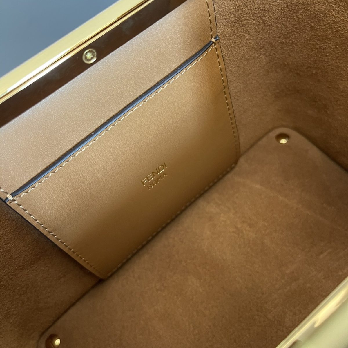 Fendi New Shoulder Bags 20*17*9cm - Image 7