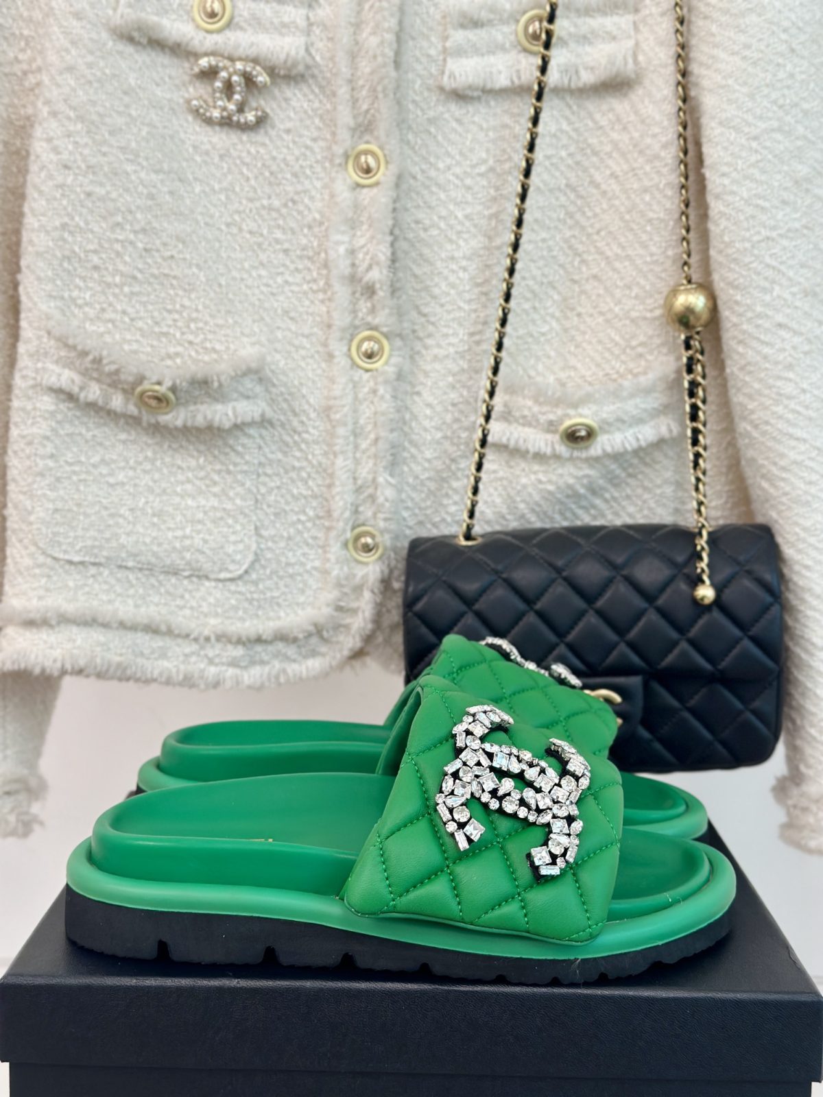 Chanel 2024 New Slippers Size 36-41 - Image 2